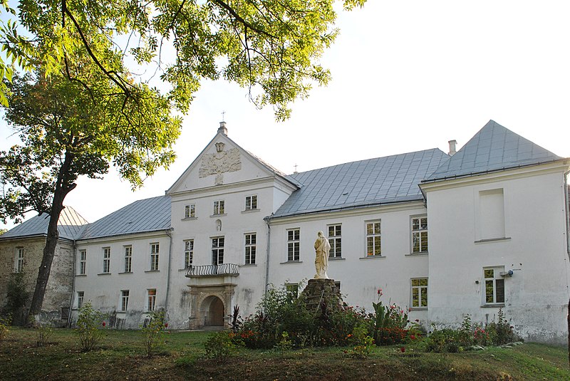 Fotografia przedstawiająca Pałac Poniatowskich w Jazłowcu