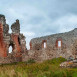 Fotografia przedstawiająca Lais Priory Castle