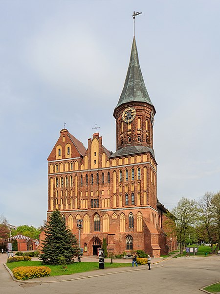 Fotografia przedstawiająca Cathedral of the Blessed Virgin Mary and St Adalbert in Königsberg (Kaliningrad)