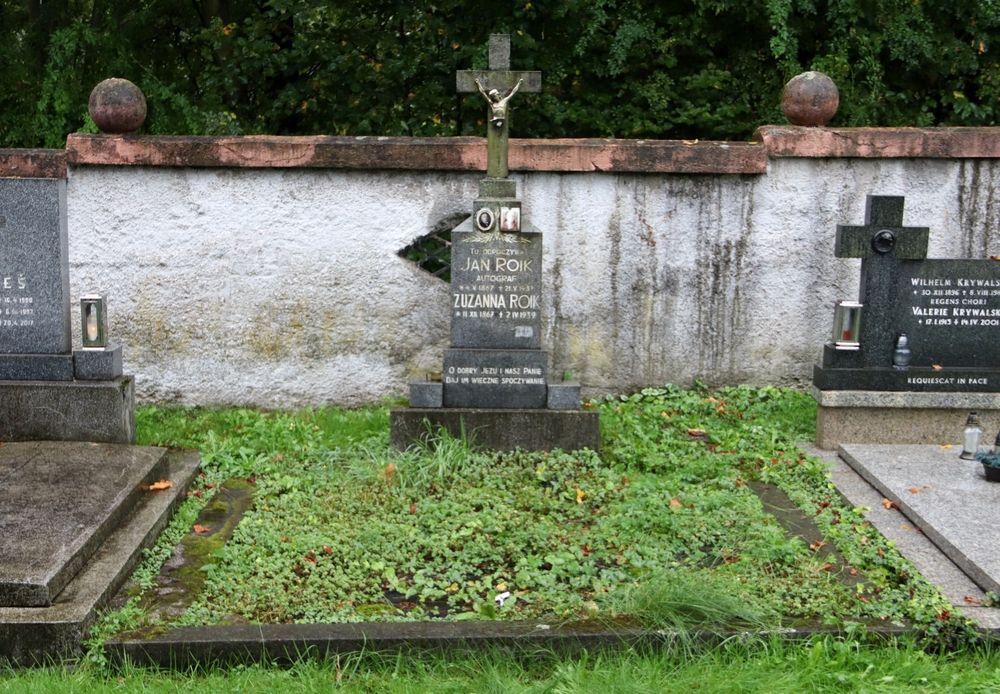 Photo montrant Tombstone of Jan and Zuzanna Roik