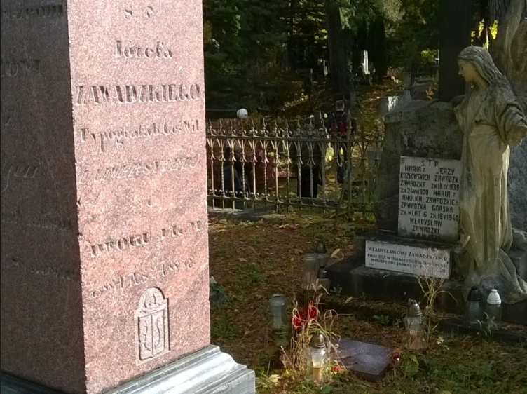 Fotografia przedstawiająca Cemetery of the Parish of Saints Peter and Paul in Antokolė in Vilnius