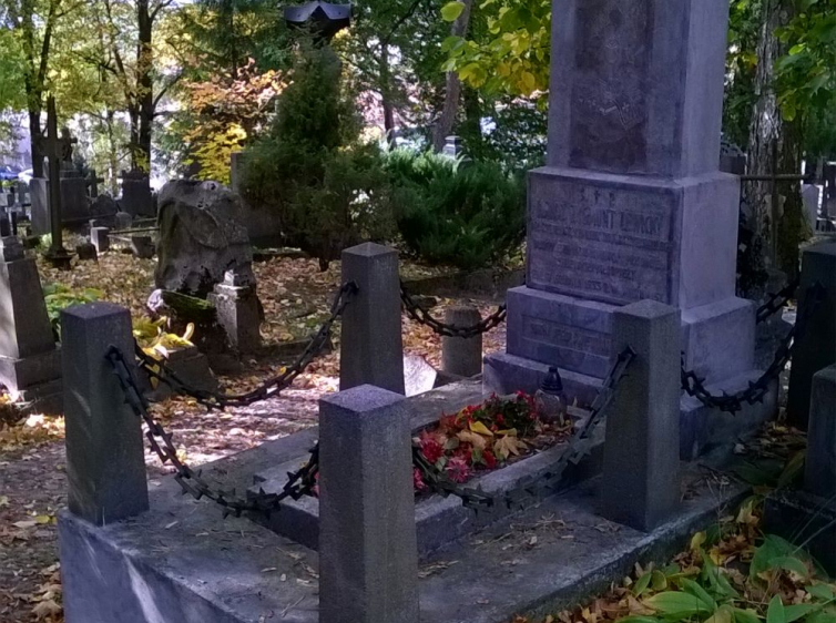 Photo montrant Cemetery of the Parish of Saints Peter and Paul in Antokolė in Vilnius