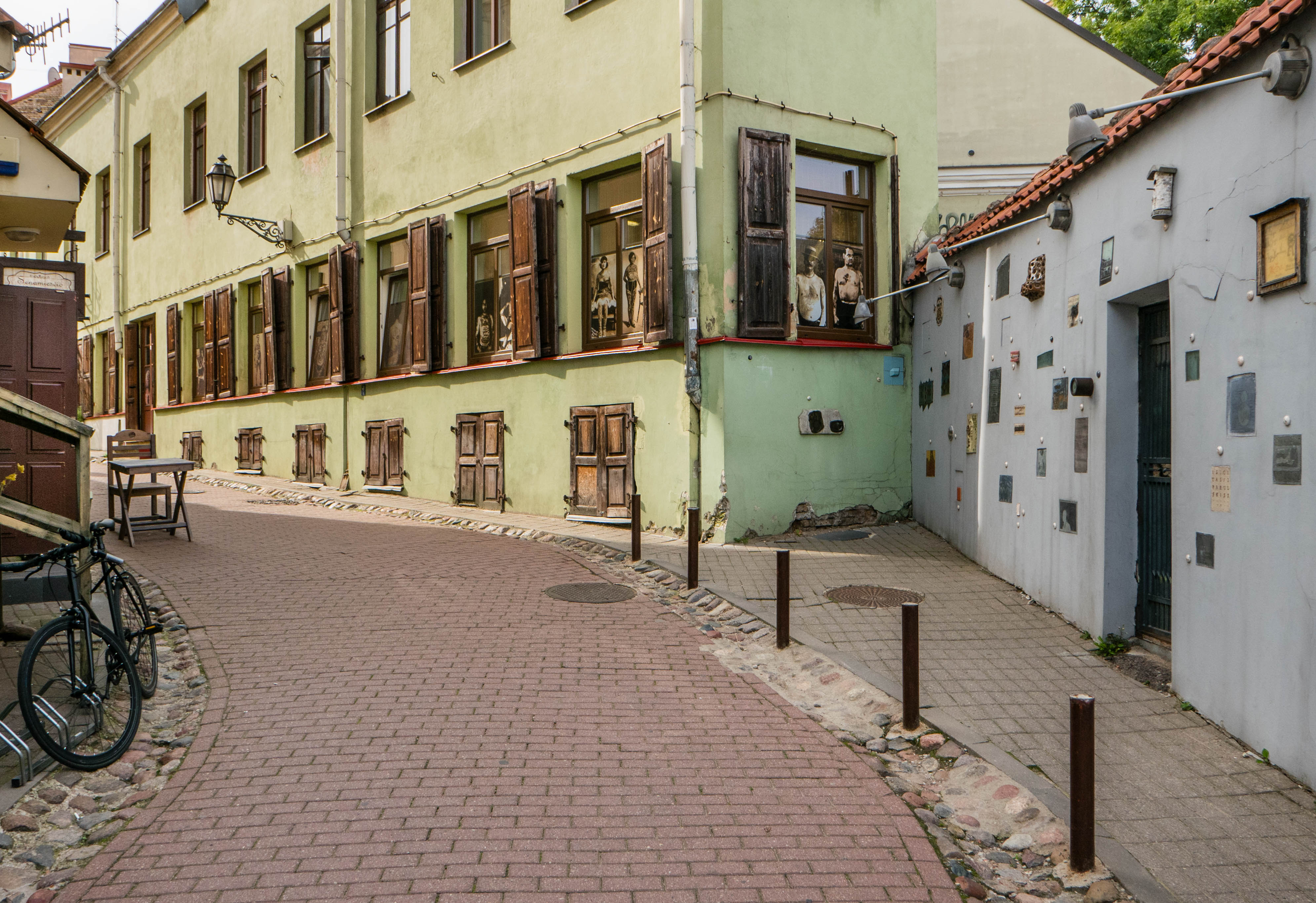 Photo showing \"The Last Citizen of the Grand Duchy\" - not only Lithuanian traces of Czeslaw Milosz