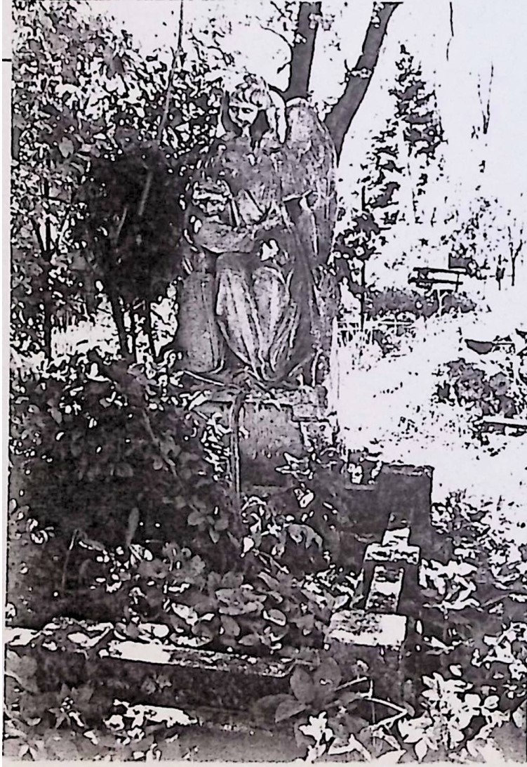 Photo montrant Tombstone of Tymotea Harmacka and Krzysia Tylawska