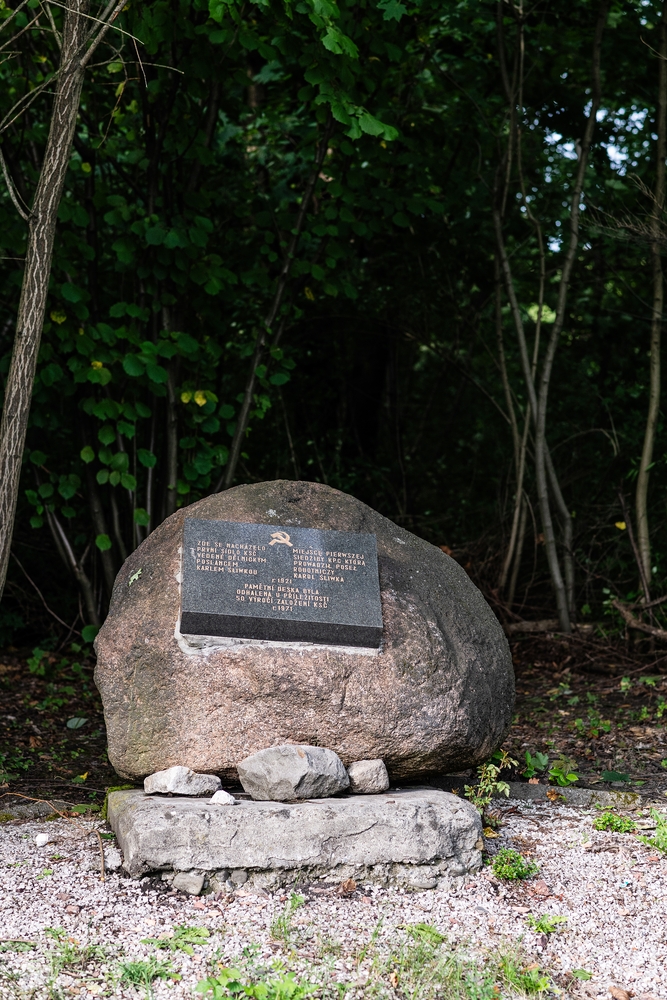 Photo montrant Monument commemorating the existence of the first headquarters of the CCP in Karviná