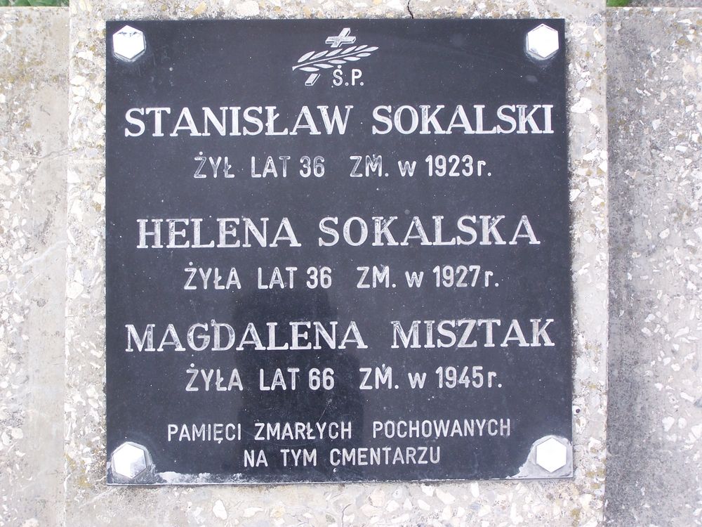 Photo montrant Tombstone of Magdalena Misztak and Helena and Stanisław Sokalski