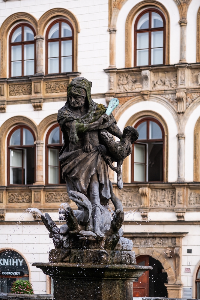 Photo montrant Fountains of Neptune and Hercules in Olomouc