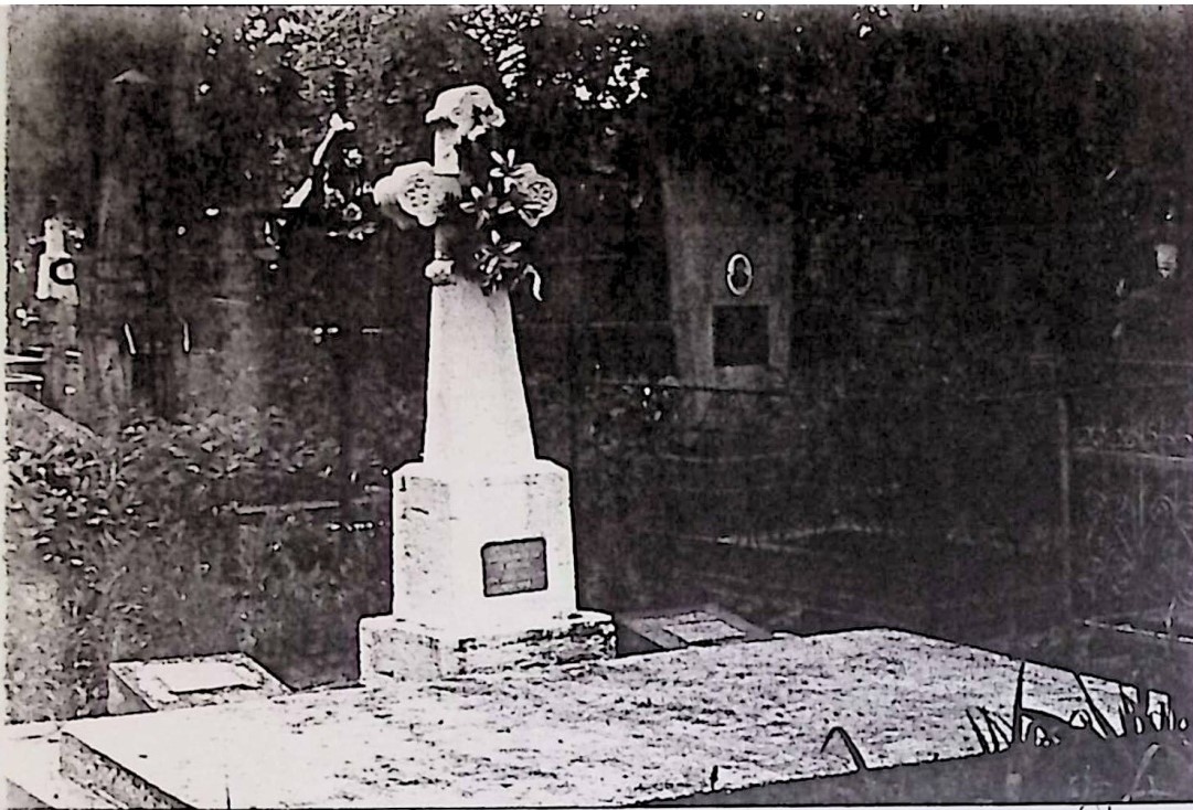 Fotografia przedstawiająca Tombstone of Józef and Julia Łazaruk, Anna and Łukasz Sokalski and Anna and Jan WItwicki