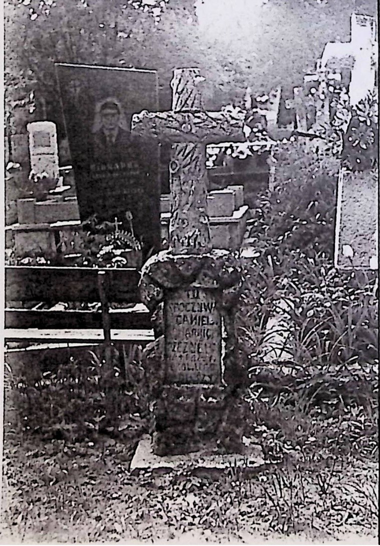 Photo showing Tombstone of Daniel Koziarnicki