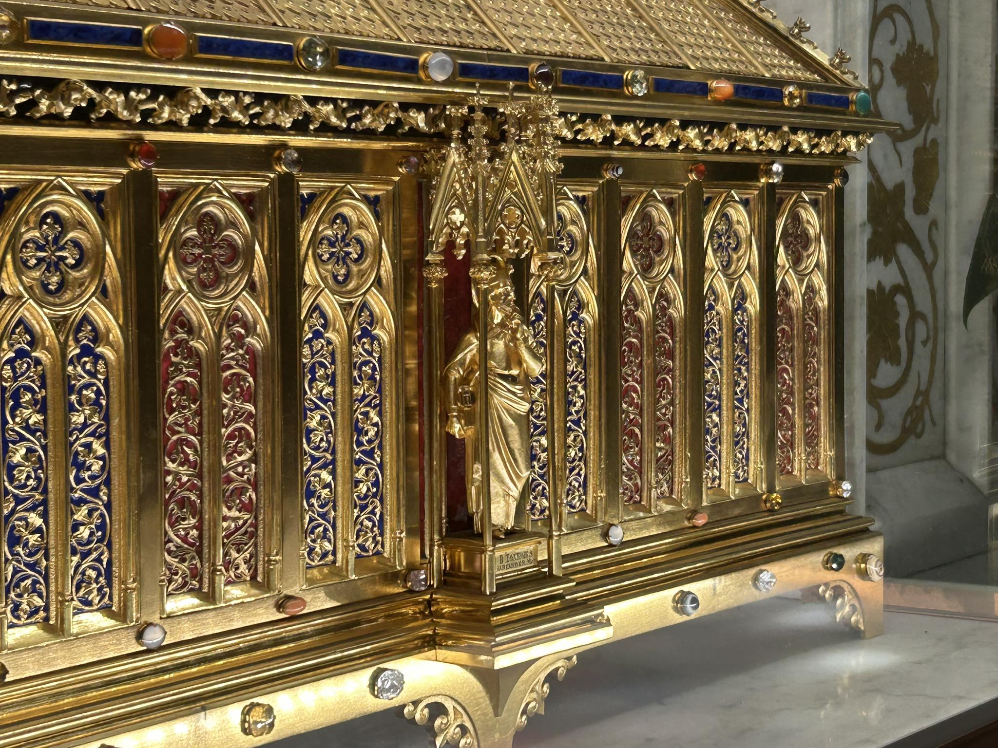 Fotografia przedstawiająca The cult of St John Sarkander and his relics in St Wenceslas Cathedral