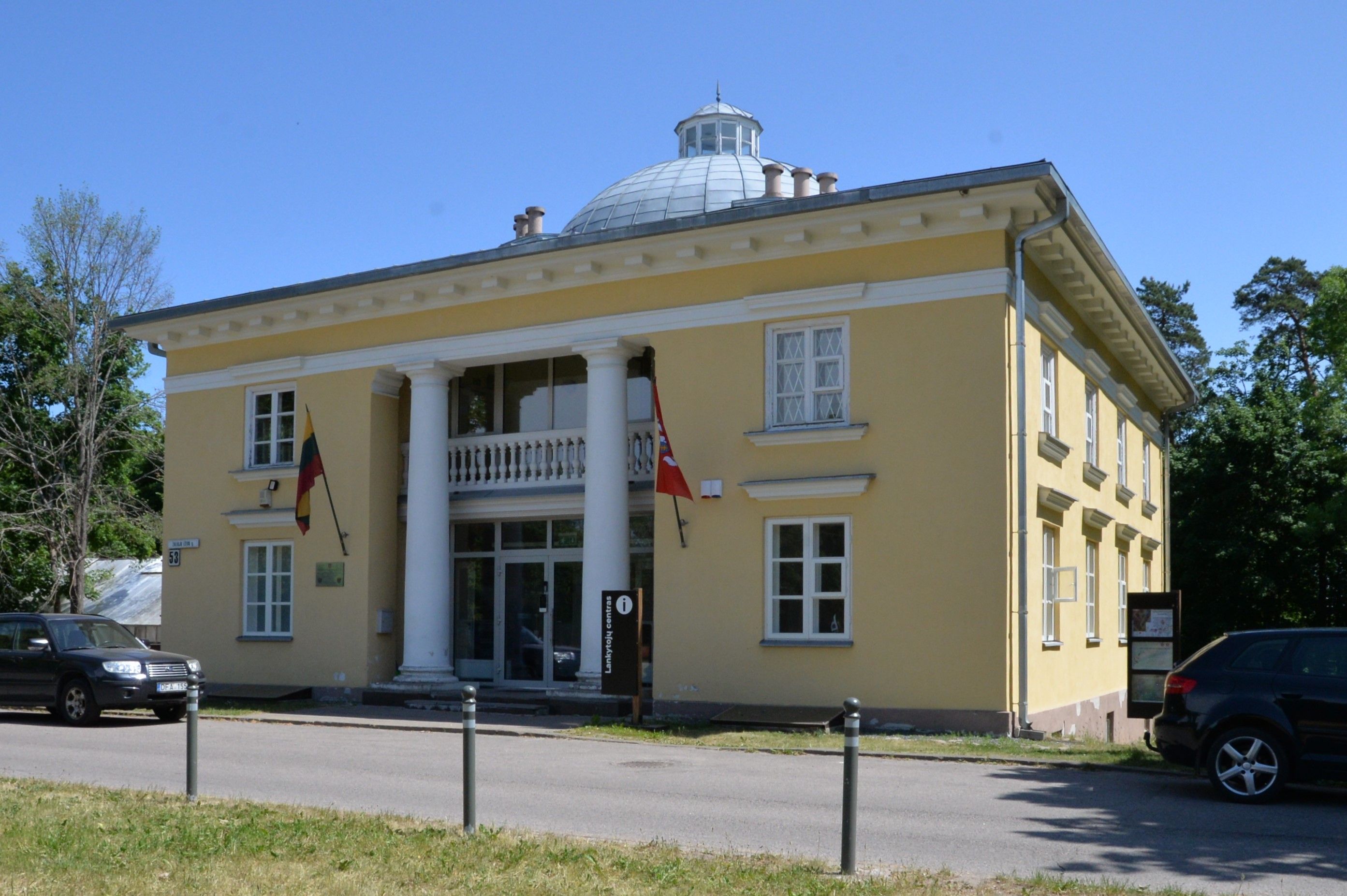 Fotografia przedstawiająca Pałac w Werkach