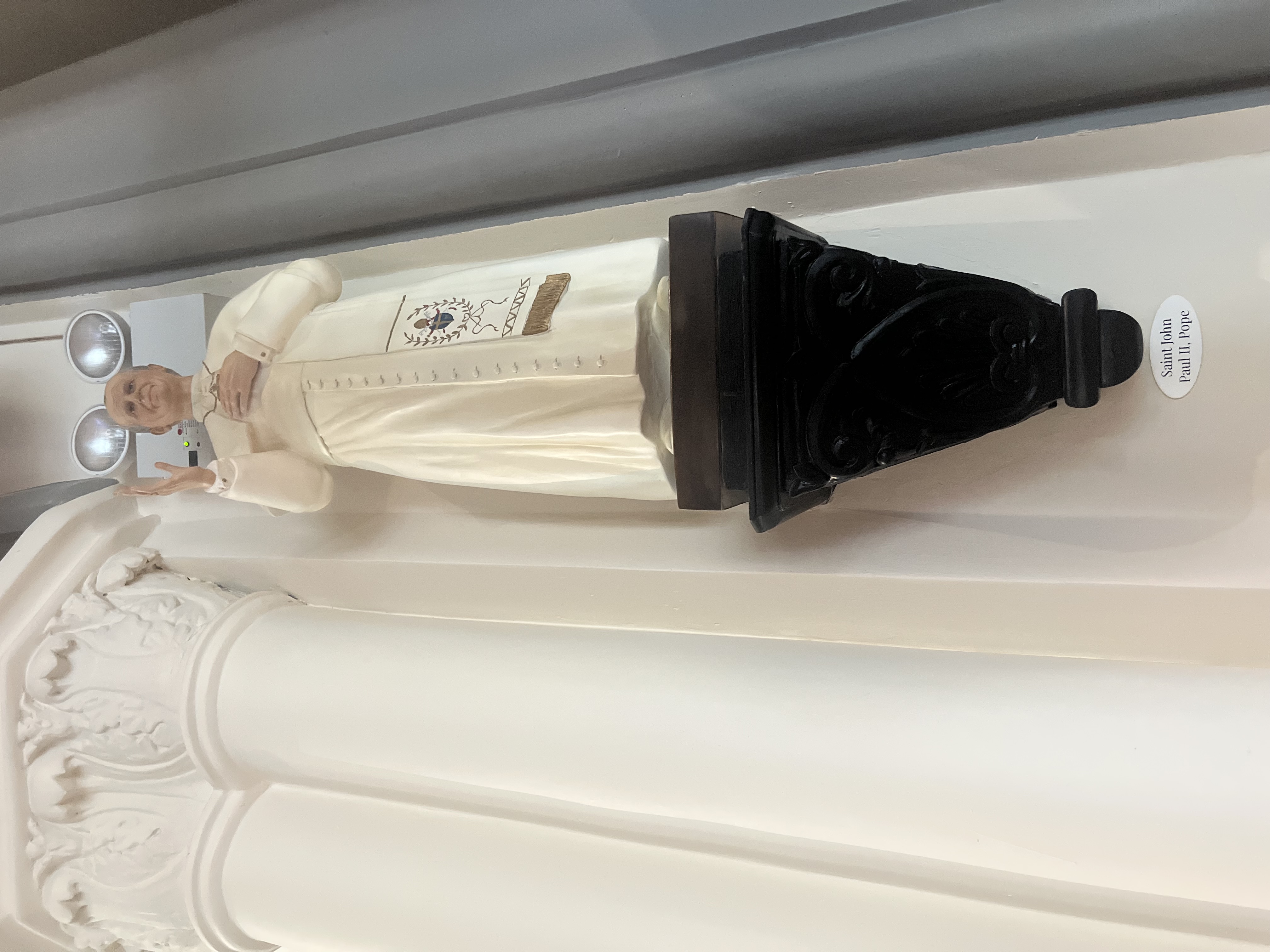 Fotografia przedstawiająca Jan Paweł II i polskie dziedzictwo kulturowe