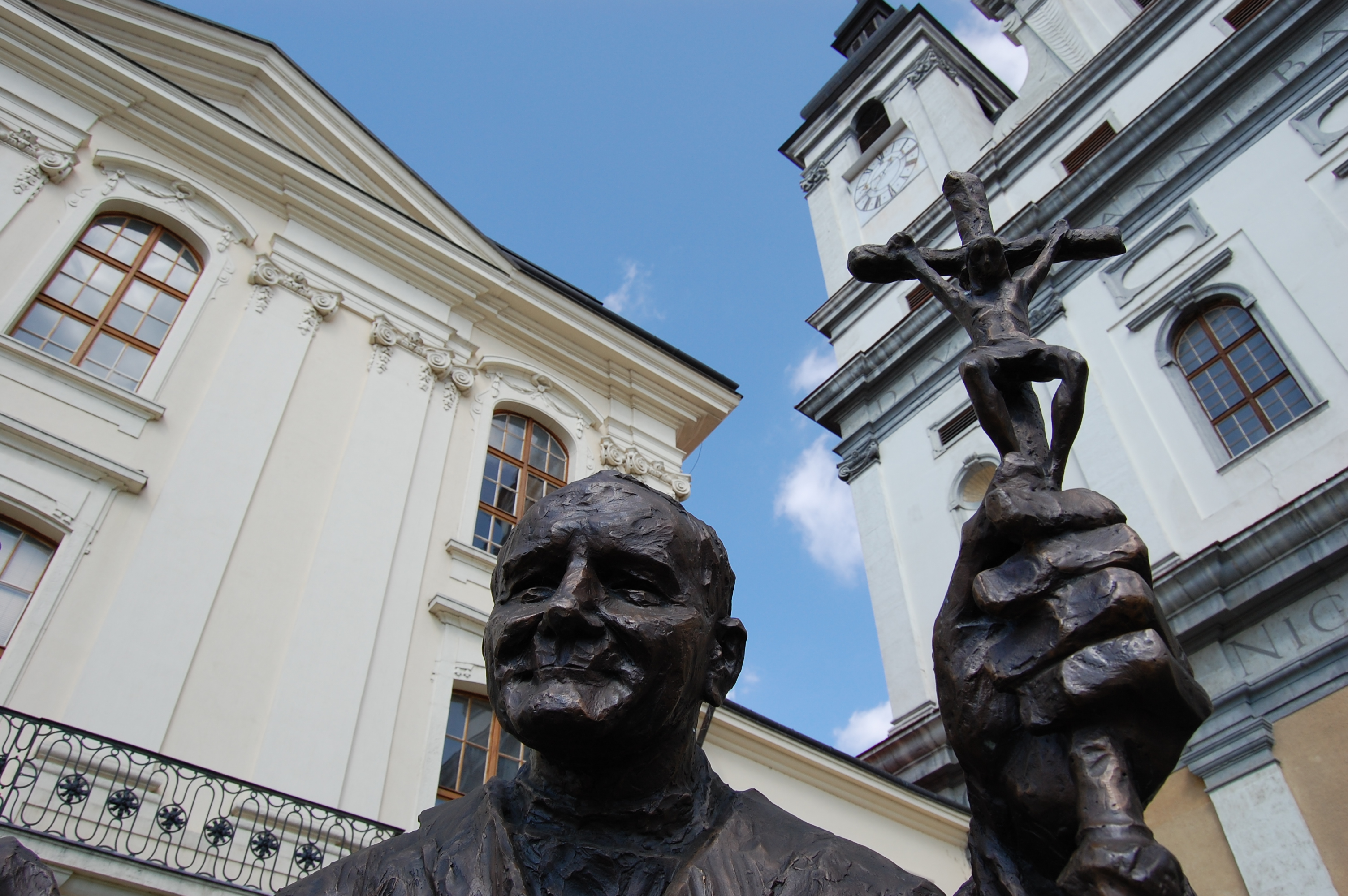 Fotografia przedstawiająca Jan Paweł II i polskie dziedzictwo kulturowe