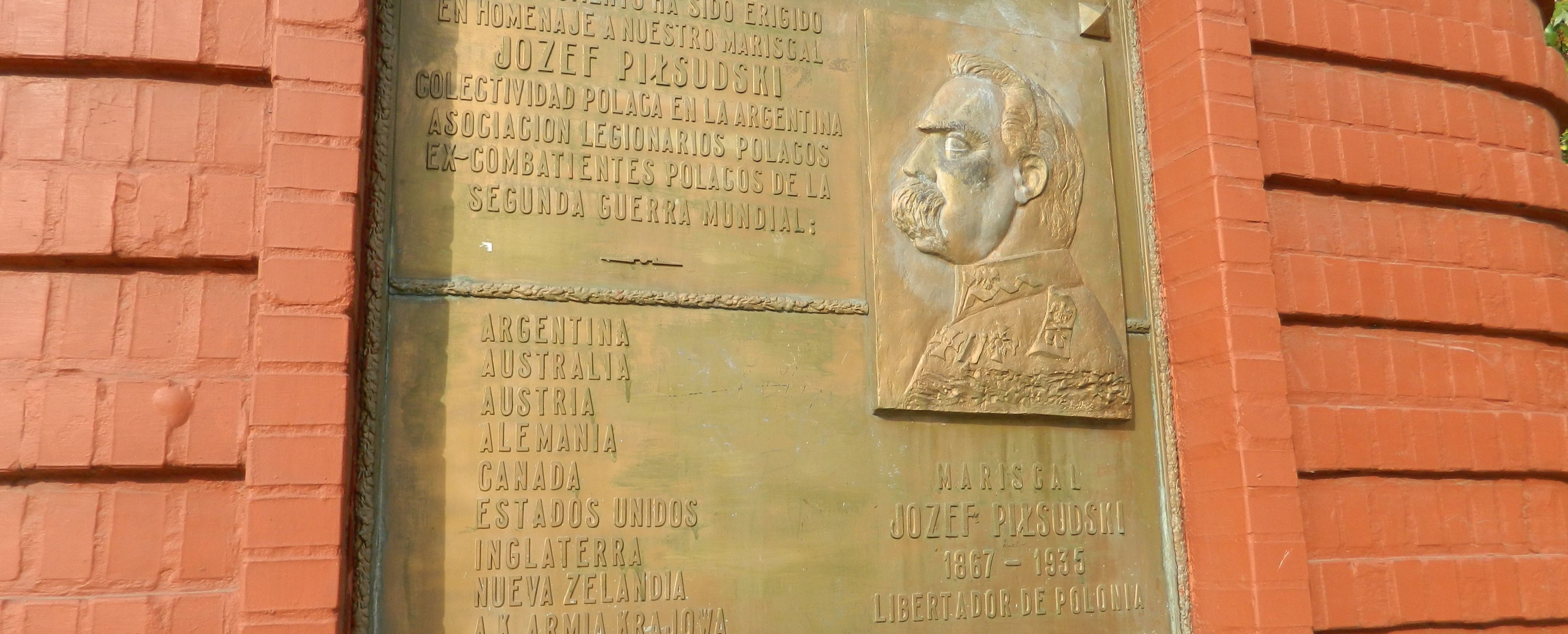 Fotografia przedstawiająca Plaque of Marshal Pilsudski in Buenos Aires