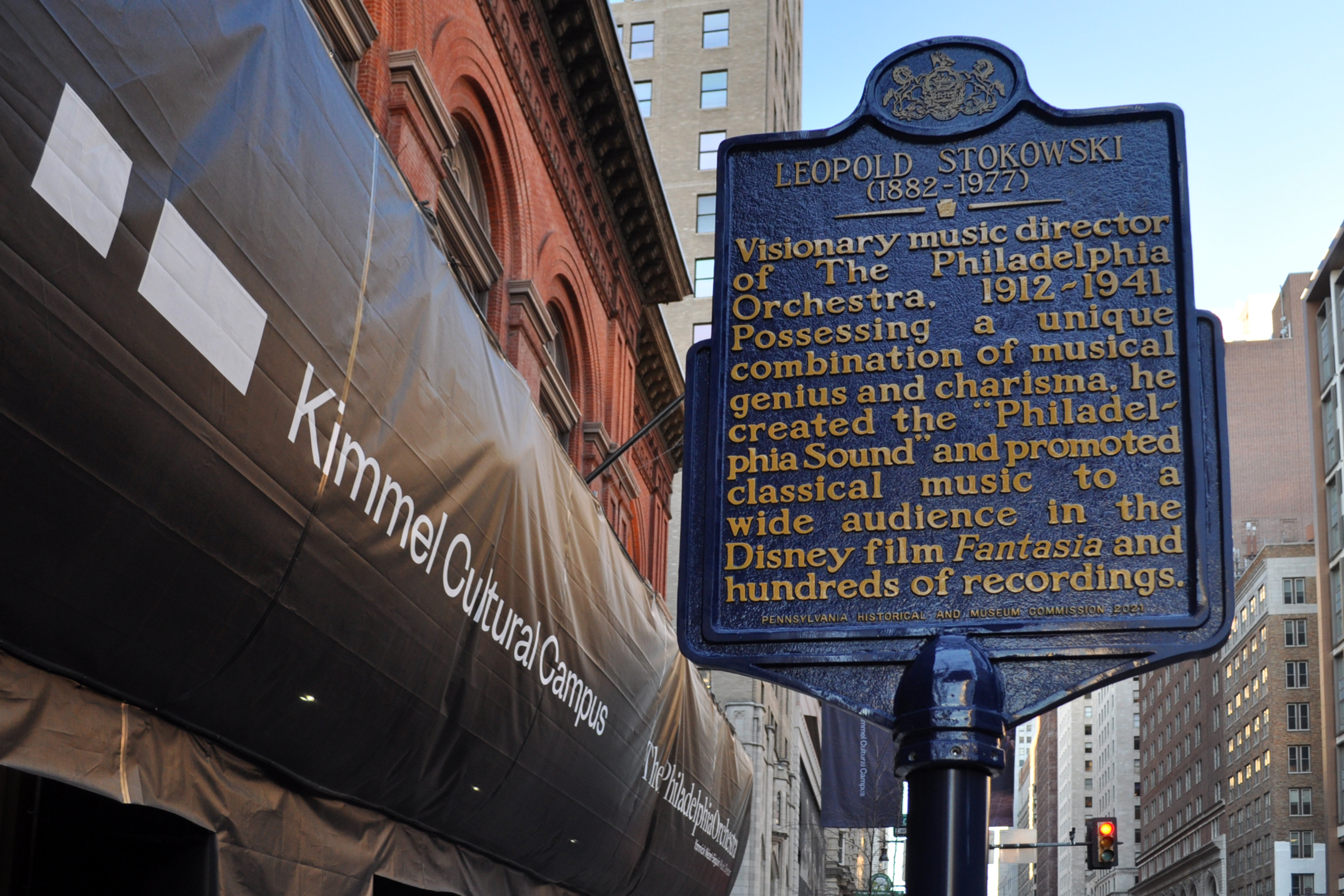 Fotografia przedstawiająca Plaque commemorating Leopold Stokowski in Philadelphia