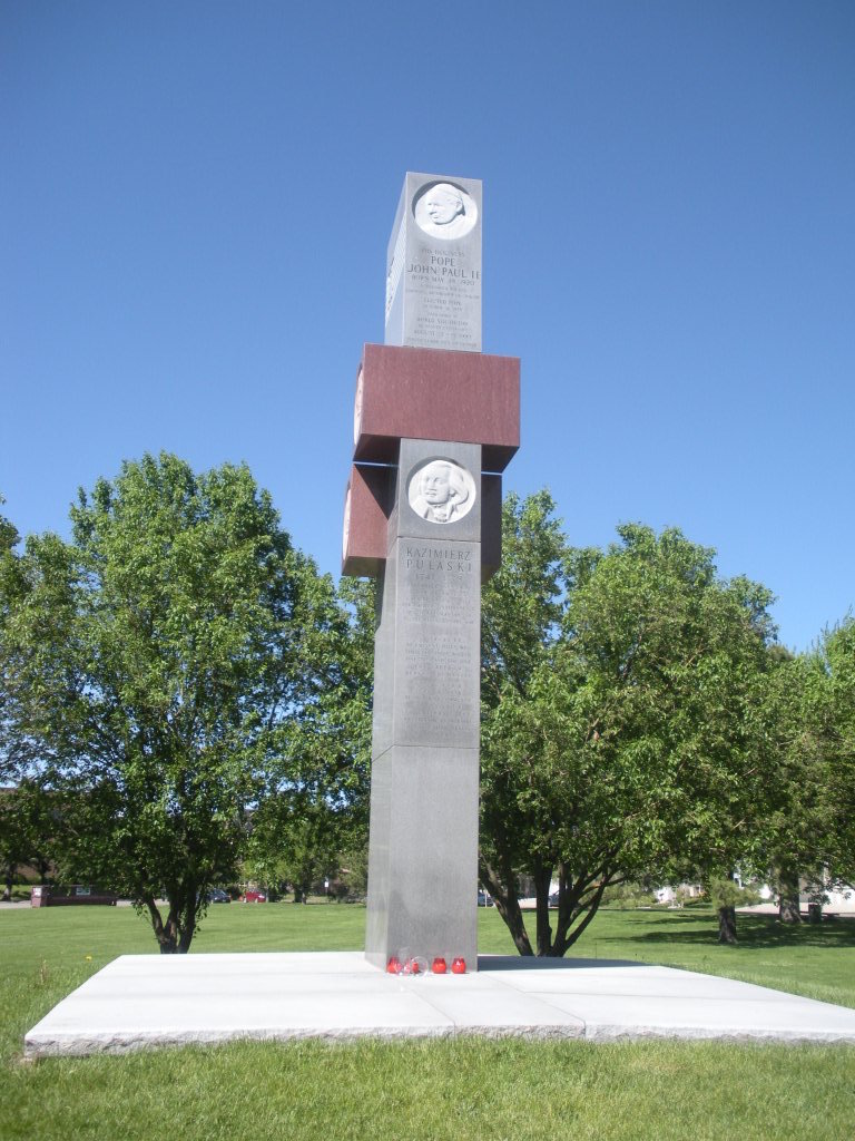 Fotografia przedstawiająca Pulaski Monument in Denver