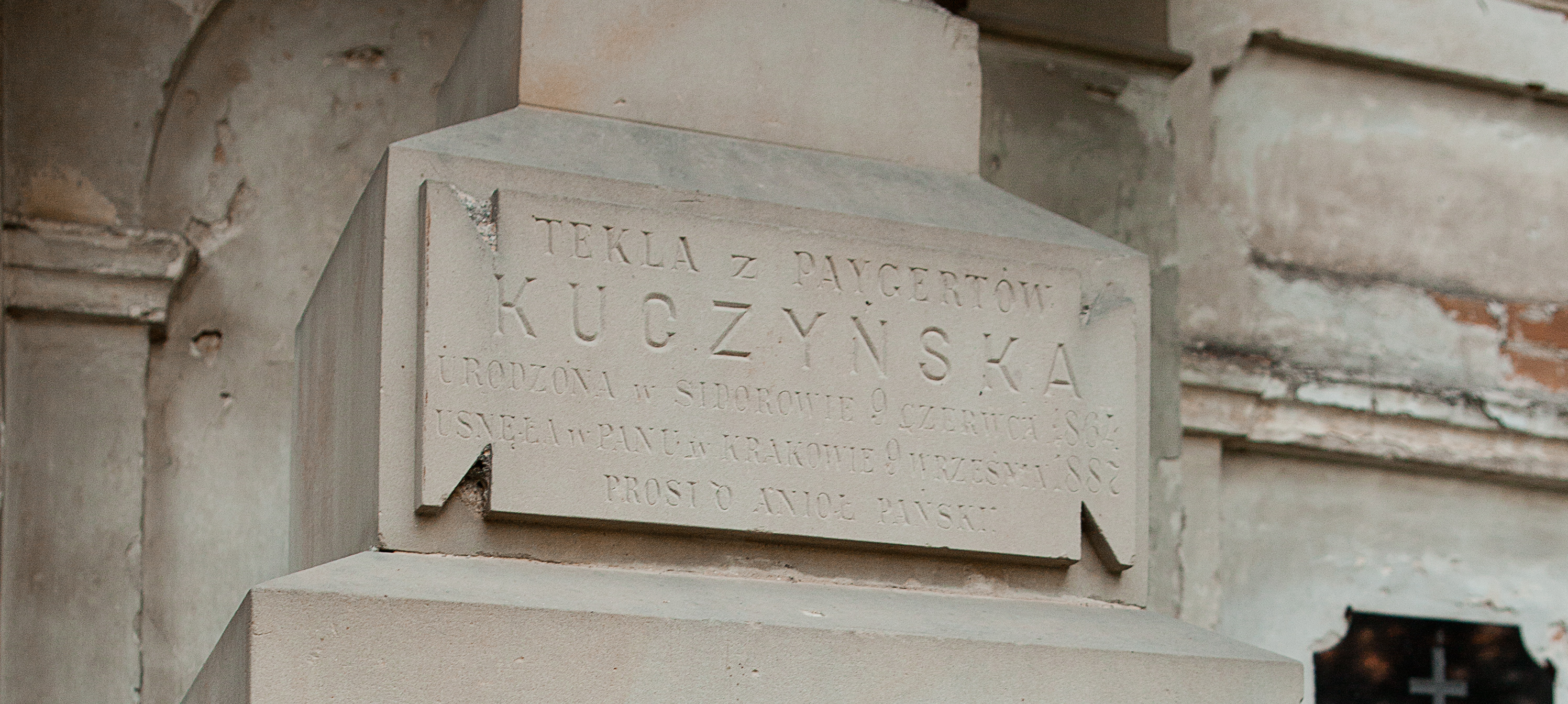 Photo montrant Pierre tombale de Tekla Kuczynska dans le cimetière polonais de Sidorovo