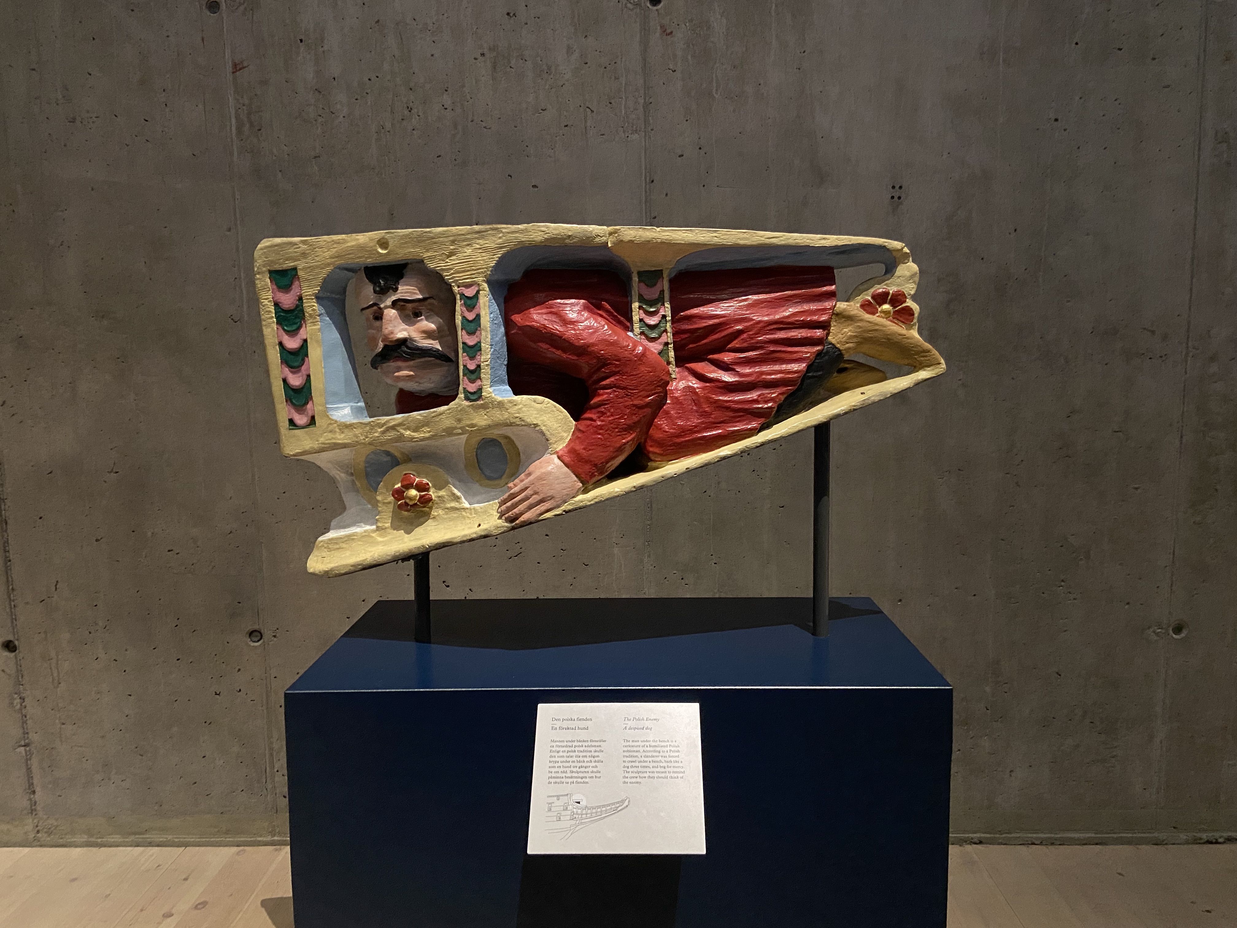 Fotografia przedstawiająca Sculpture of a Polish nobleman in the Vasa Museum in Stockholm