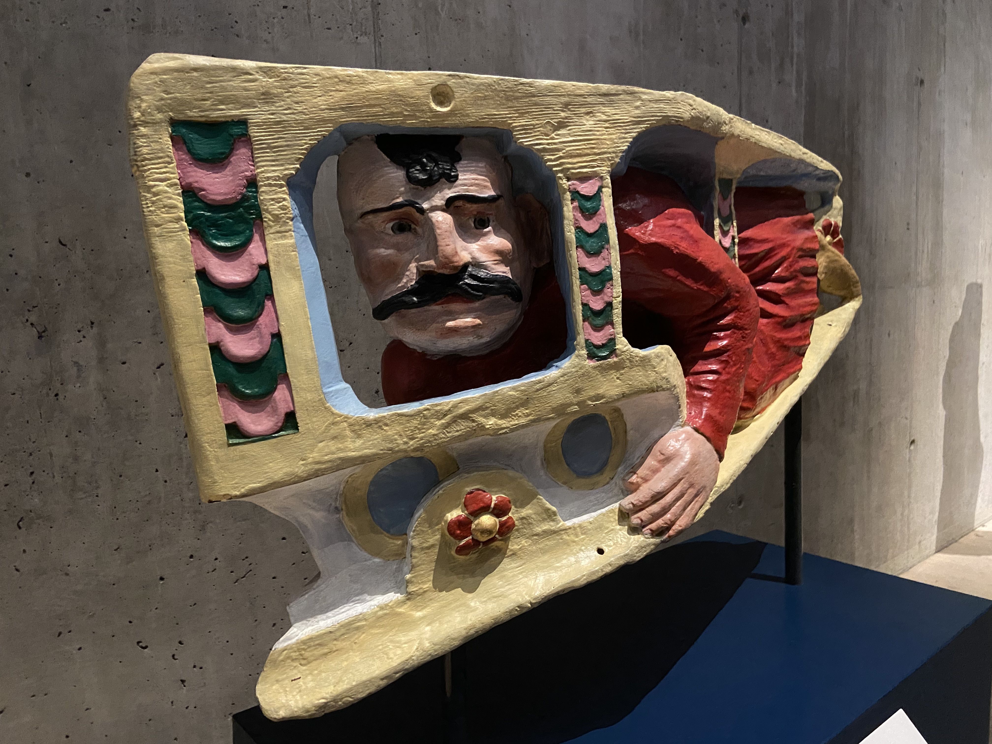 Fotografia przedstawiająca Sculpture of a Polish nobleman in the Vasa Museum in Stockholm