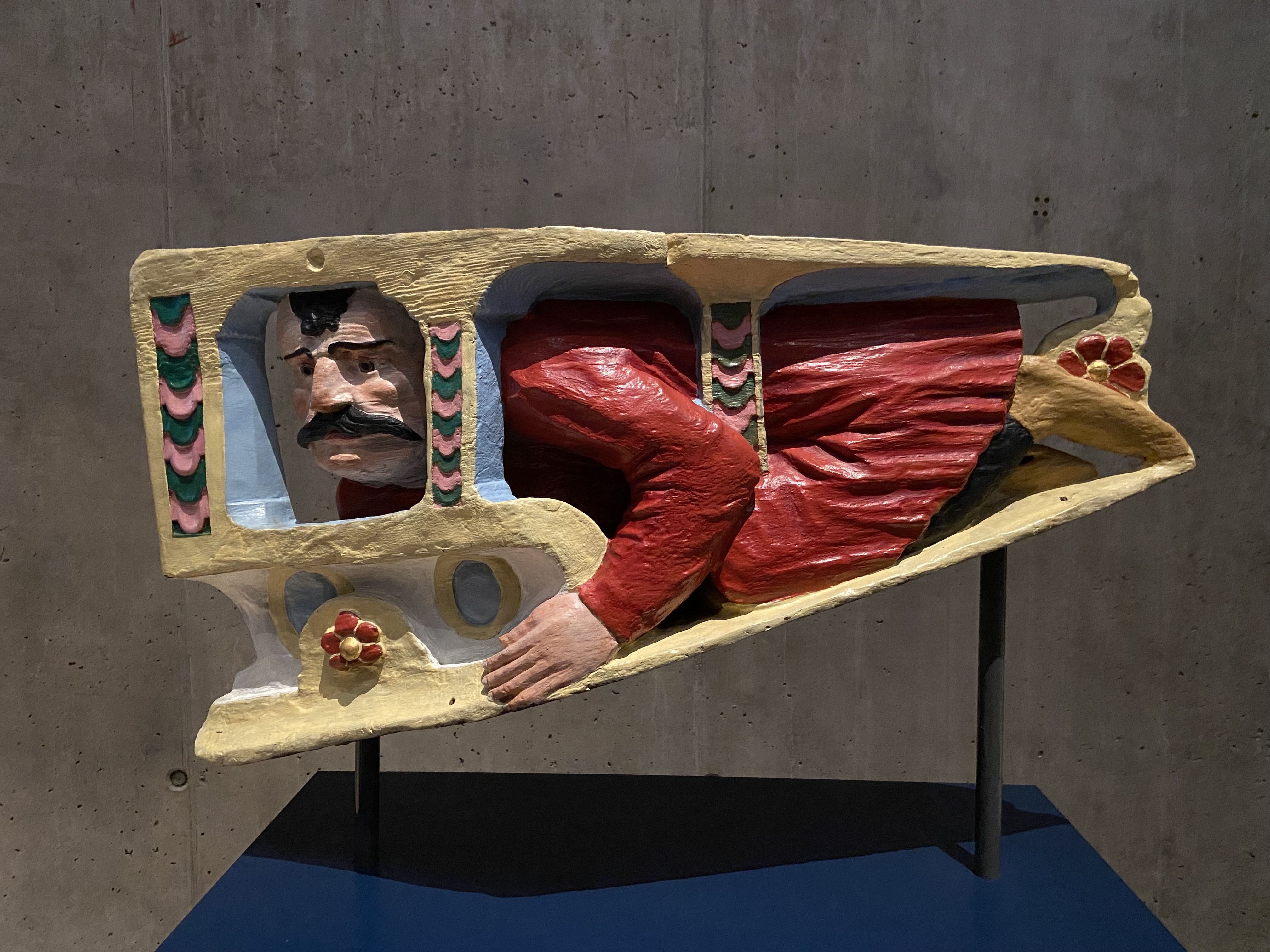 Fotografia przedstawiająca Sculpture of a Polish nobleman in the Vasa Museum in Stockholm