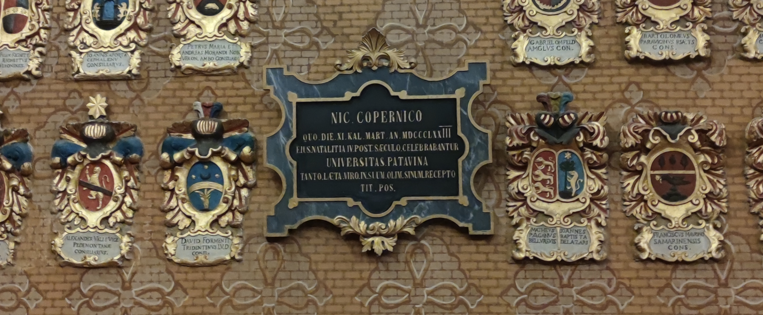 Fotografia przedstawiająca Memorial plaque to Nicolaus Copernicus at the University of Padua