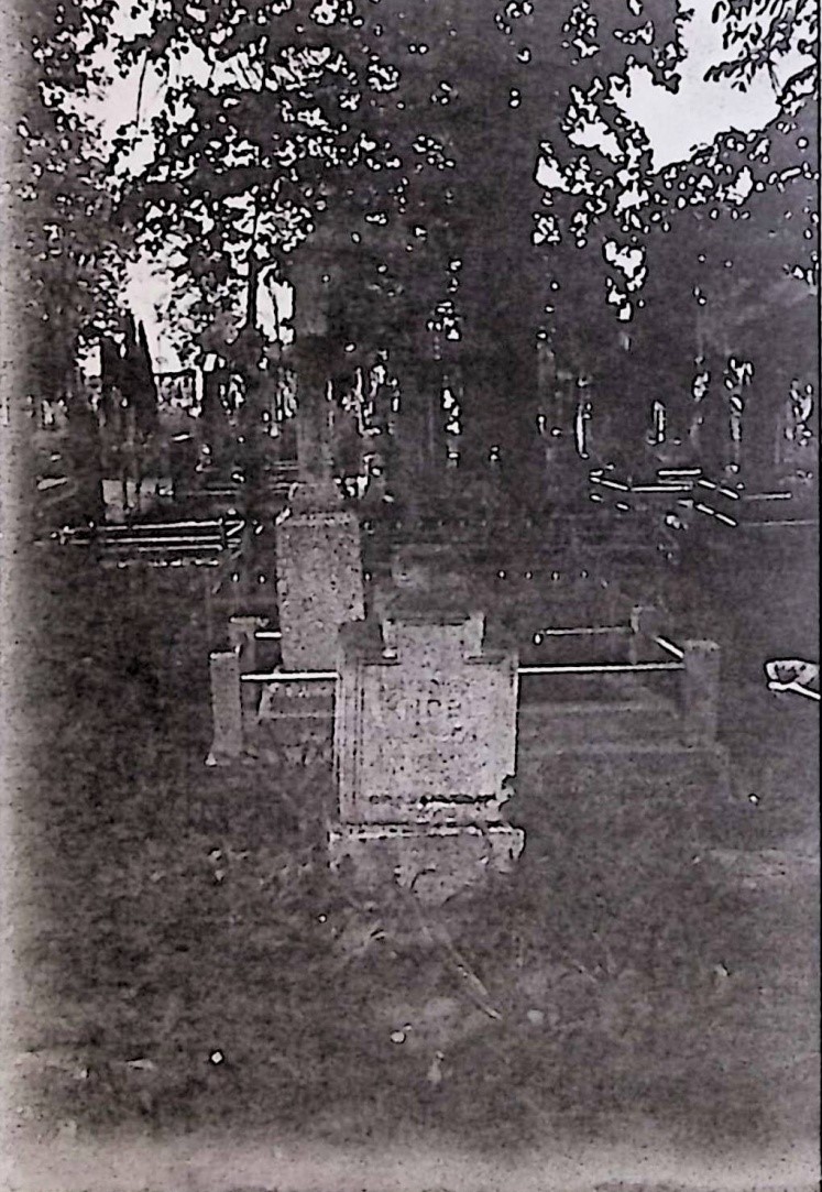 Photo showing Tombstone of Raimund Knobel