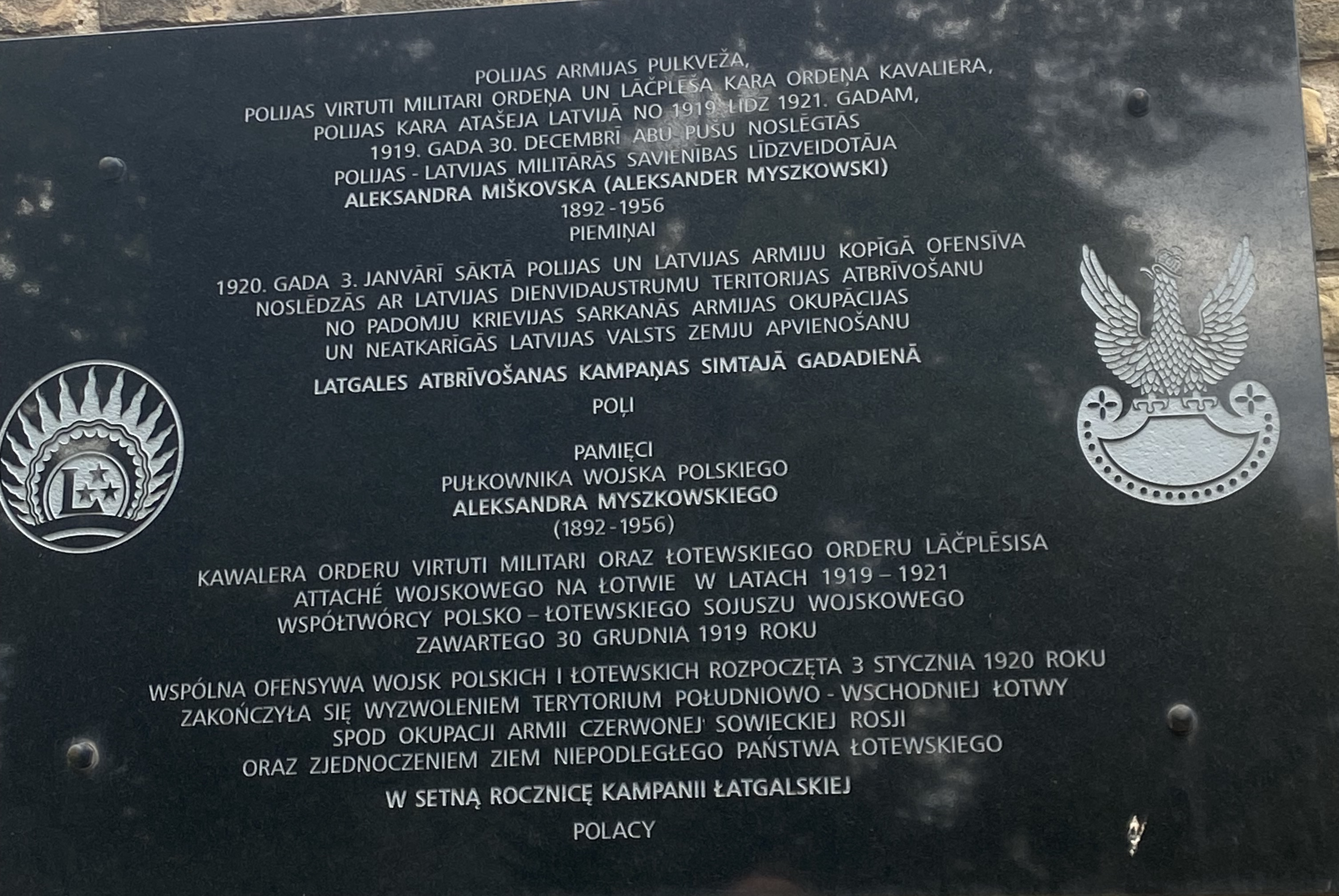 Fotografia przedstawiająca Memorial plaque to Aleksandr Myszkowski in Riga