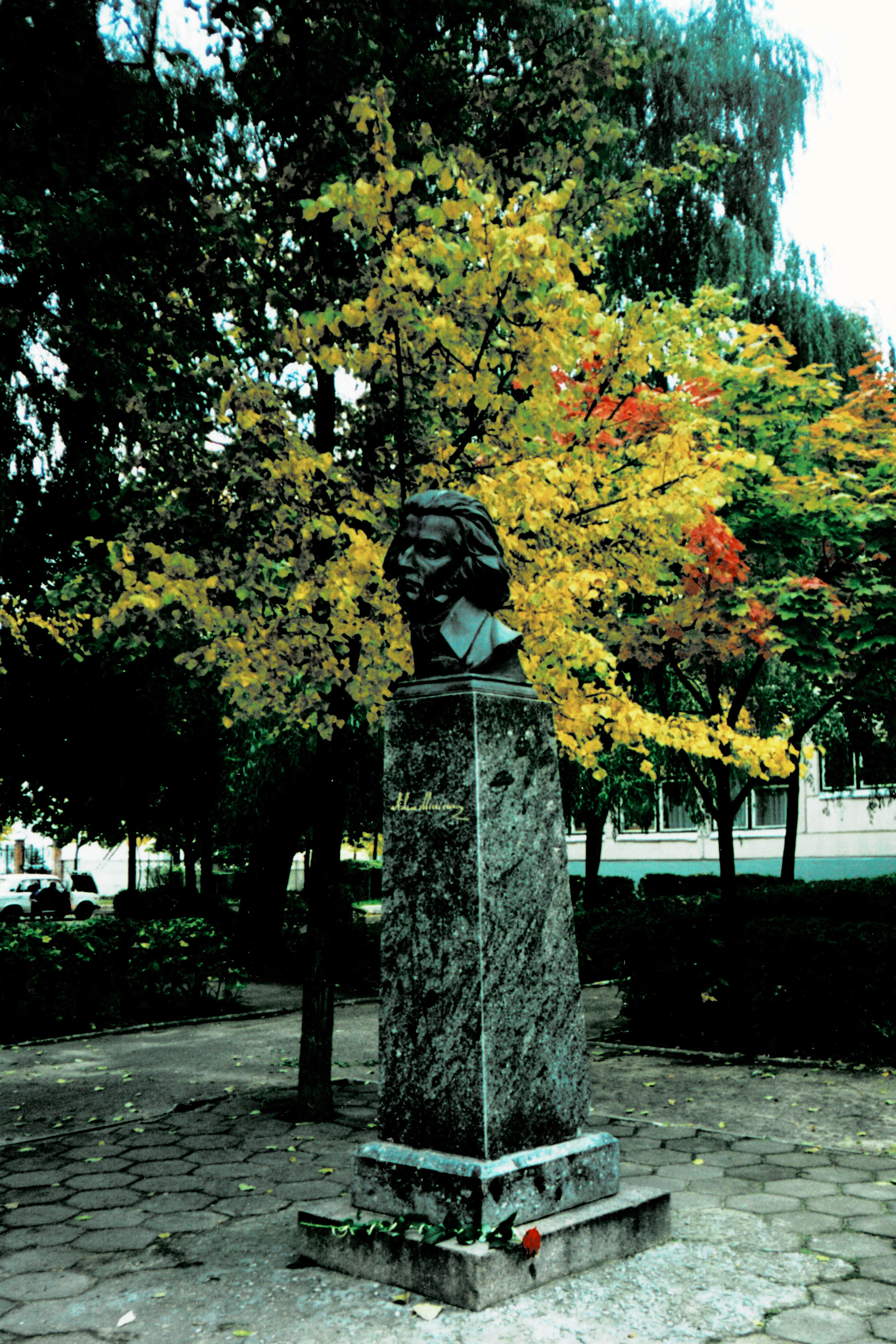 Photo montrant Monument à Adam Mickiewicz à Lida