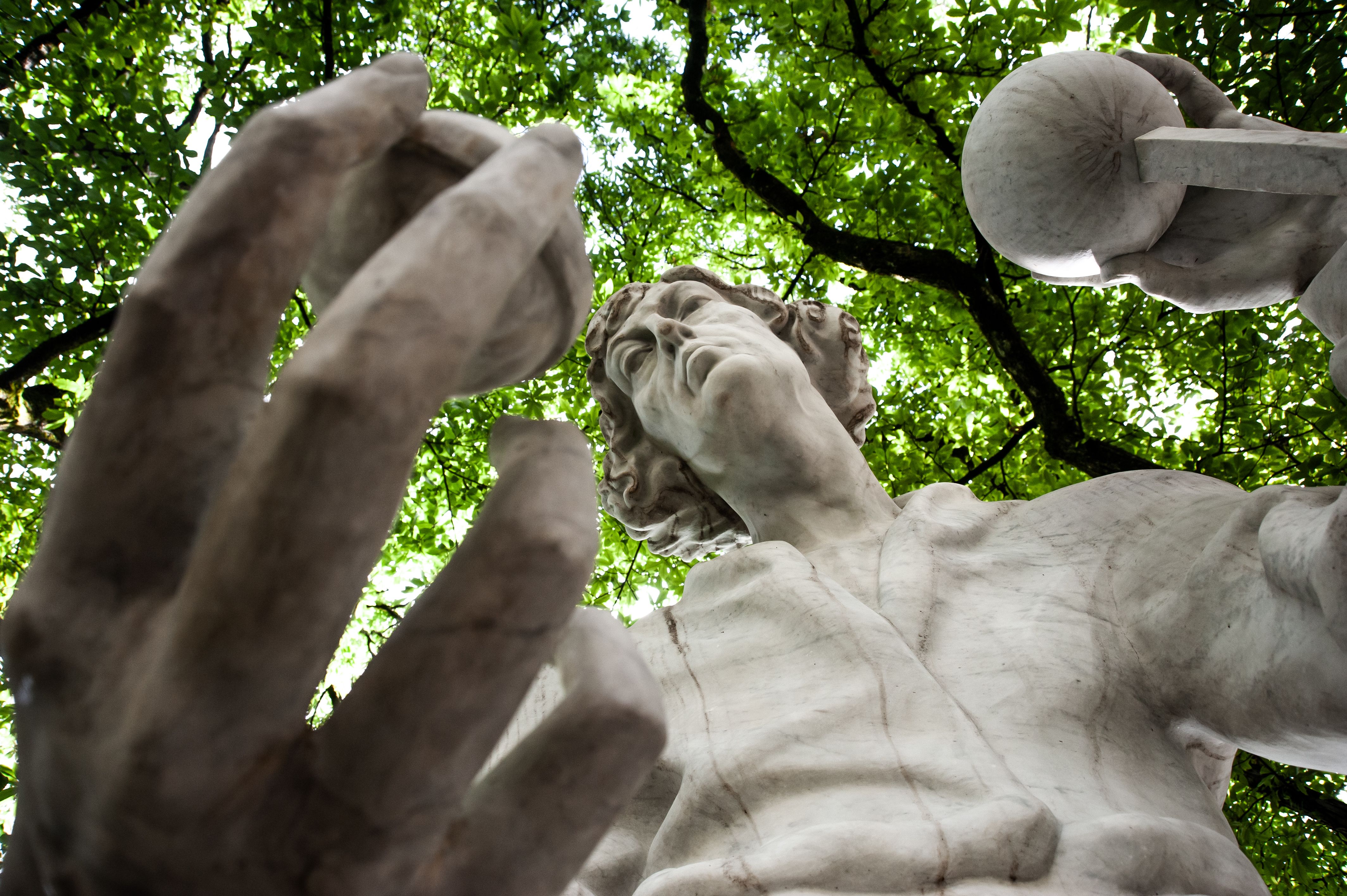 Fotografia przedstawiająca Pomnik Mikołaja Kopernika („Kopernikus”) w Salzburgu