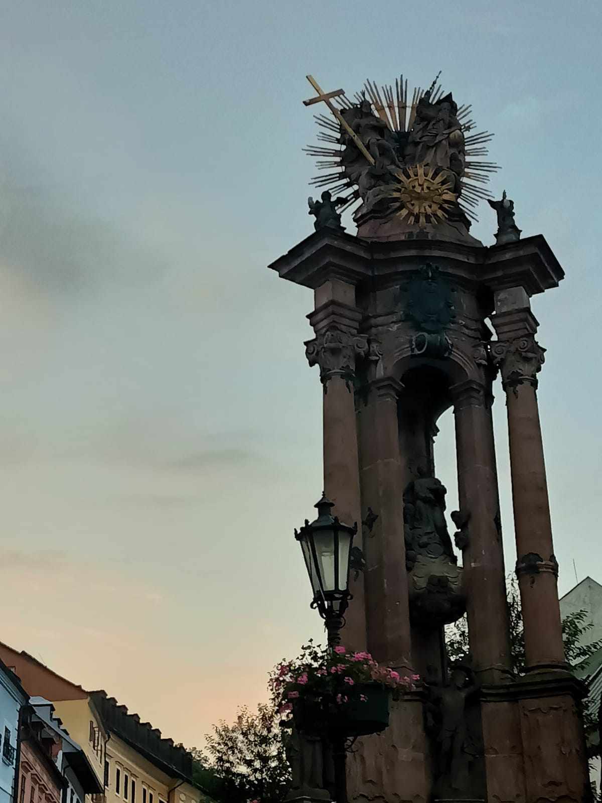 Fotografia przedstawiająca Angel with Lech Walesa\'s moustache from the Holy Trinity Column