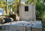 Fotografia przedstawiająca Tomb of Milosz Magin at the Père-Lachaise Cemetery in Paris