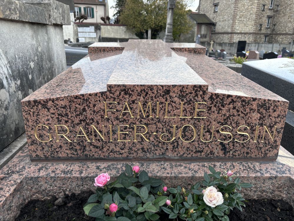 Fotografia przedstawiająca Nagrobek Franciszki Granier na cmentarzu w Montmorency