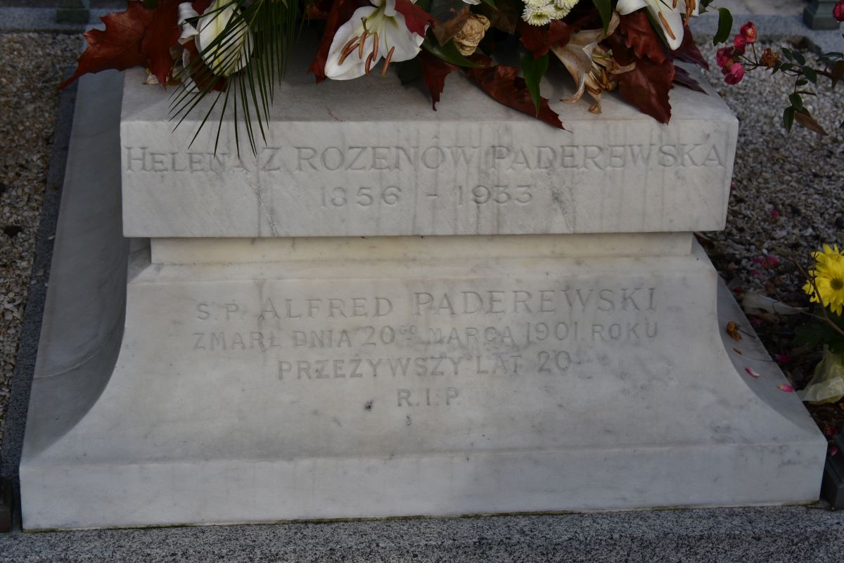 Photo montrant Pierre tombale de Helena Paderewski au cimetière de Montmorency