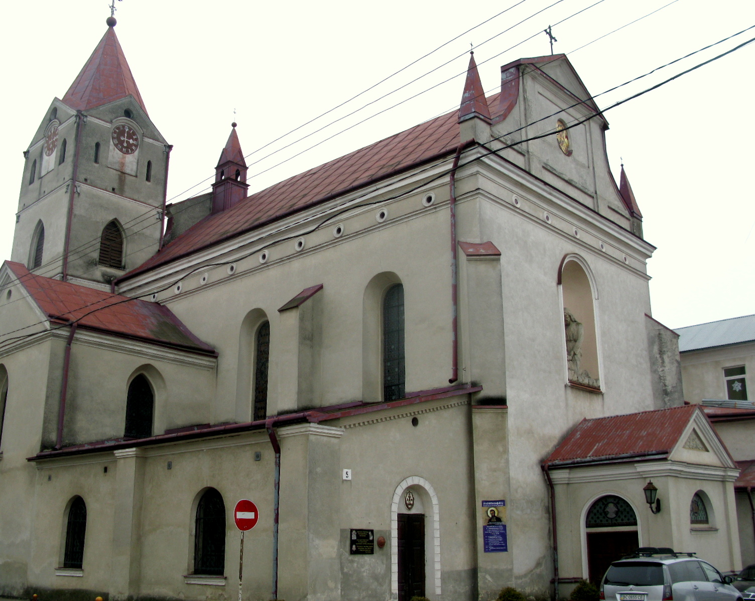 Photo montrant Église Notre-Dame du Perpétuel Secours et Sainte-Catherine d\'Alexandrie à Mościski