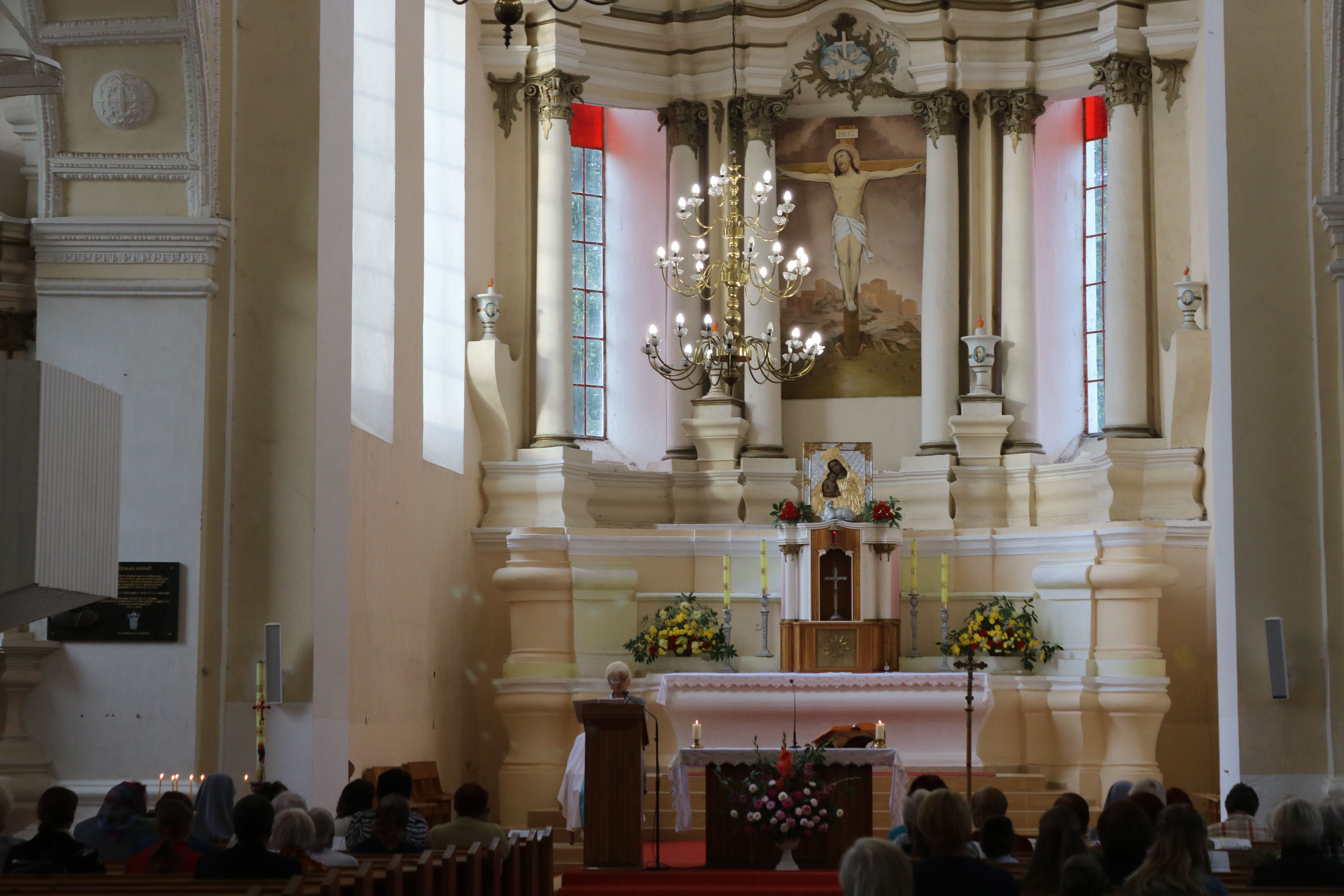 Fotografia przedstawiająca Druja - kościół Trójcy Świętej i klasztor Bernardynów