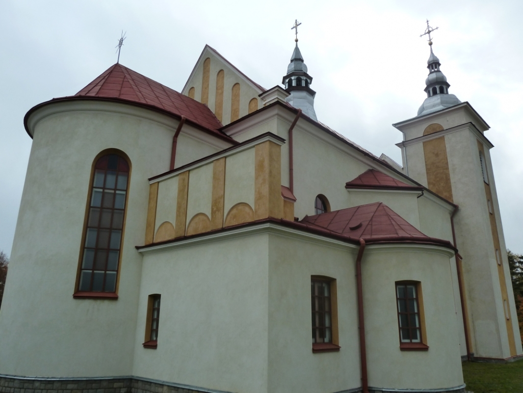 Photo montrant Église paroissiale Saint-Nicolas à Radochońce