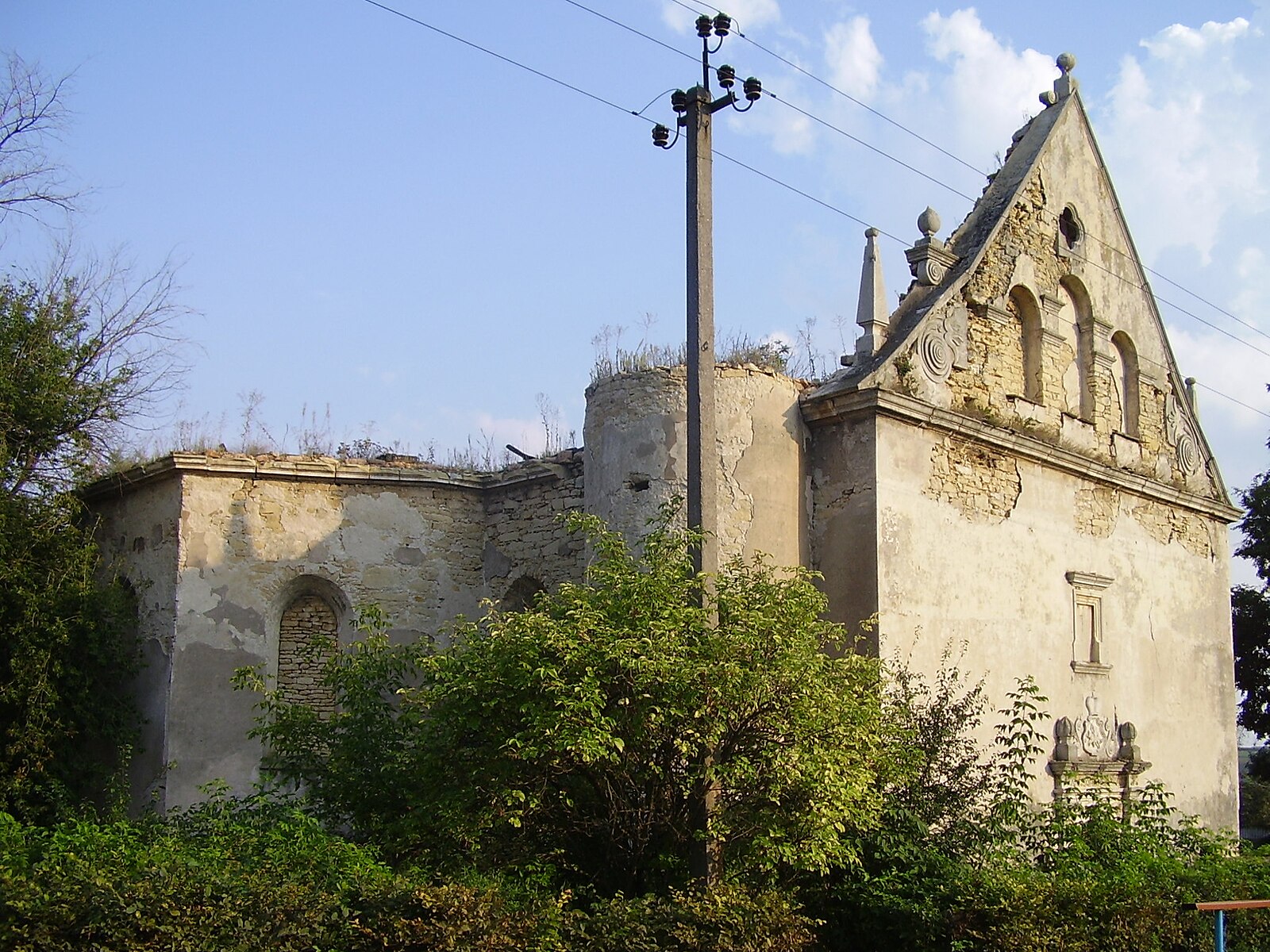 Fotografia przedstawiająca St Anthony Parish Church in Černelica