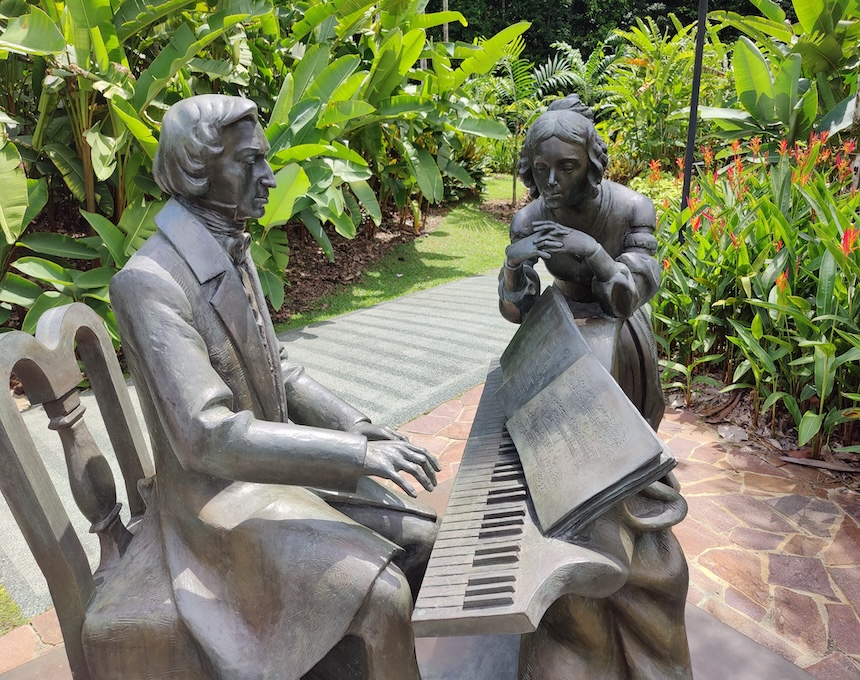 Photo showing Polonics connected with Fryderyk Chopin