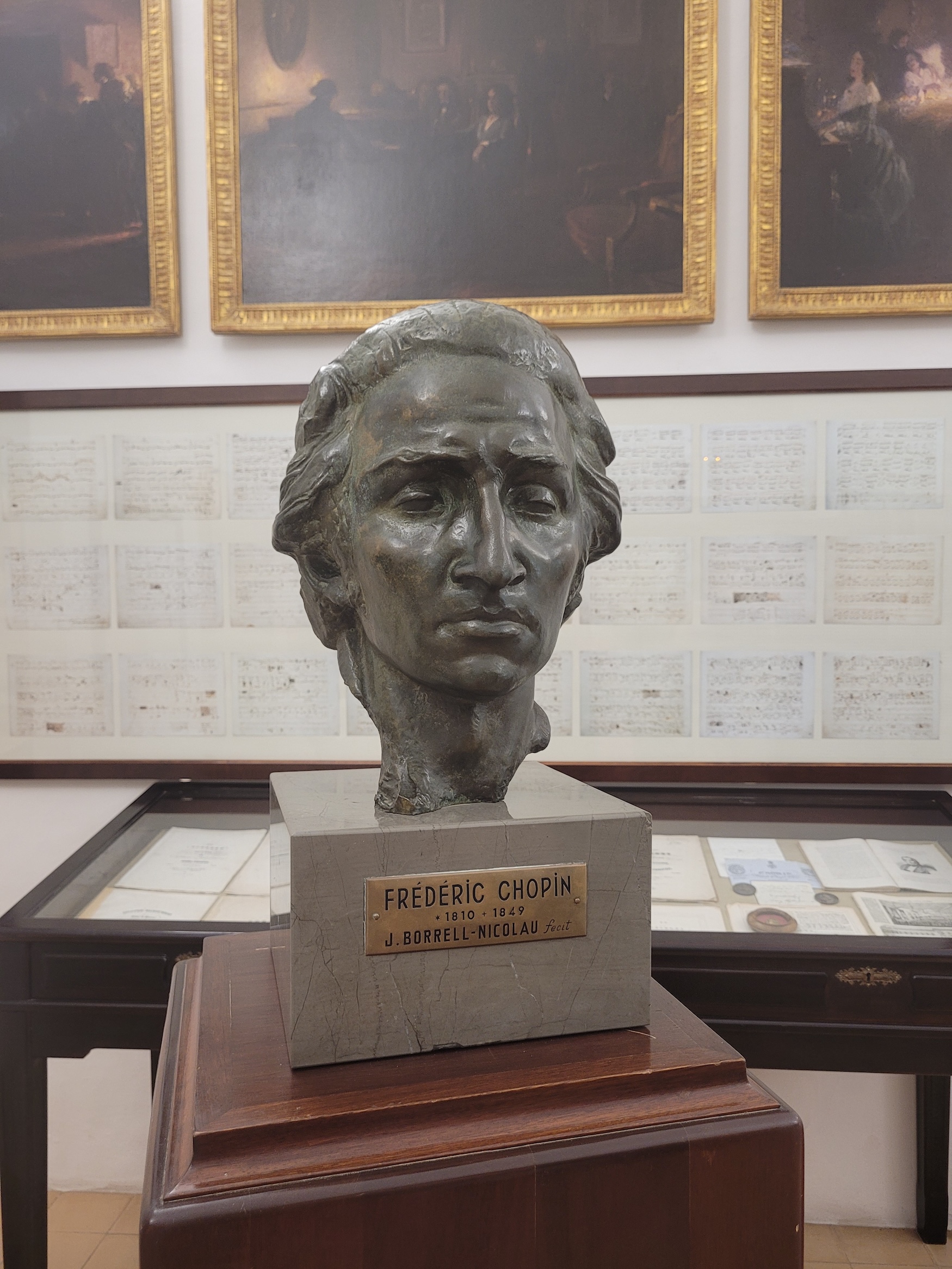 Photo showing Polonics connected with Fryderyk Chopin