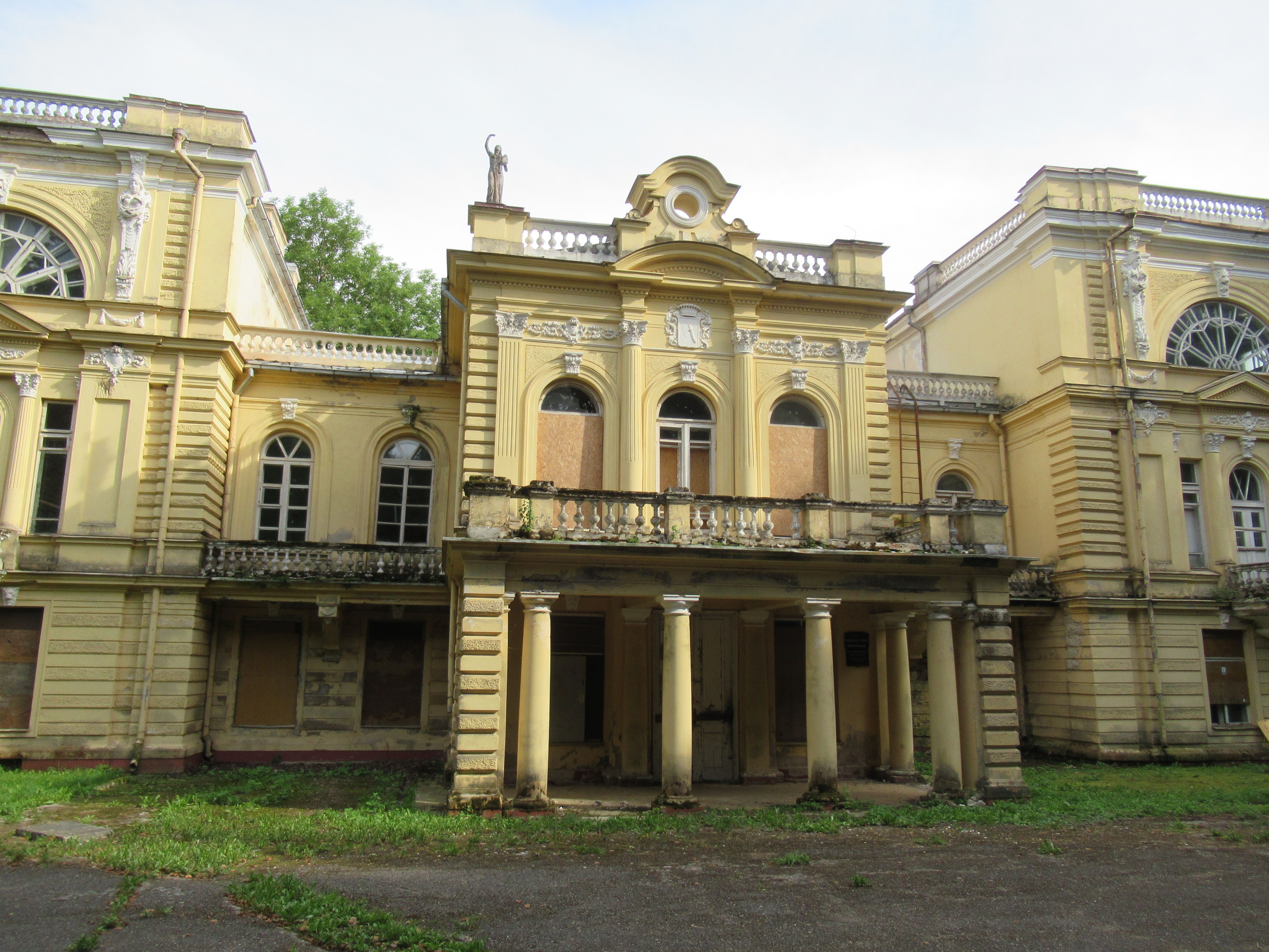 Fotografia przedstawiająca Pałac Zabiełłów w Opitołokach