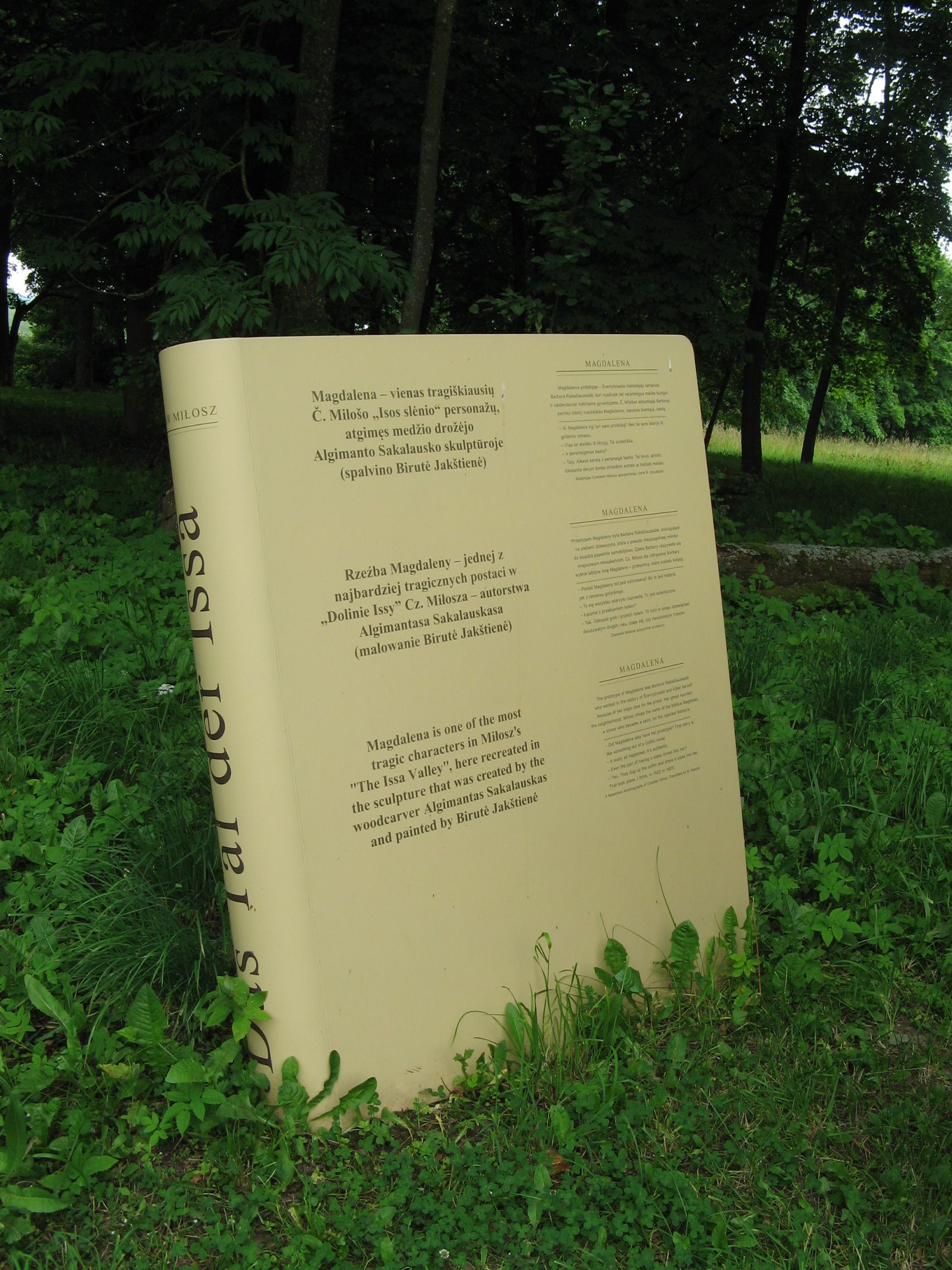 Fotografia przedstawiająca Remains of the Milosz family manor complex in Šetejny