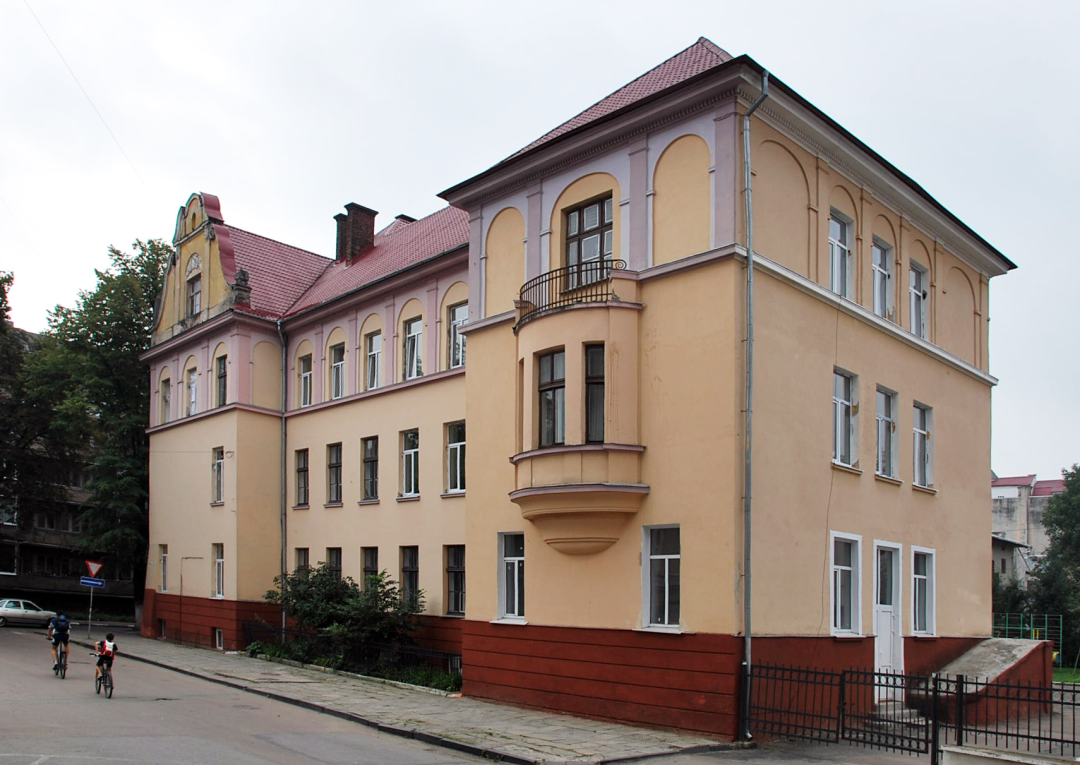 Fotografia przedstawiająca Żeńskie seminarium nauczycielskie w Stanisławowie