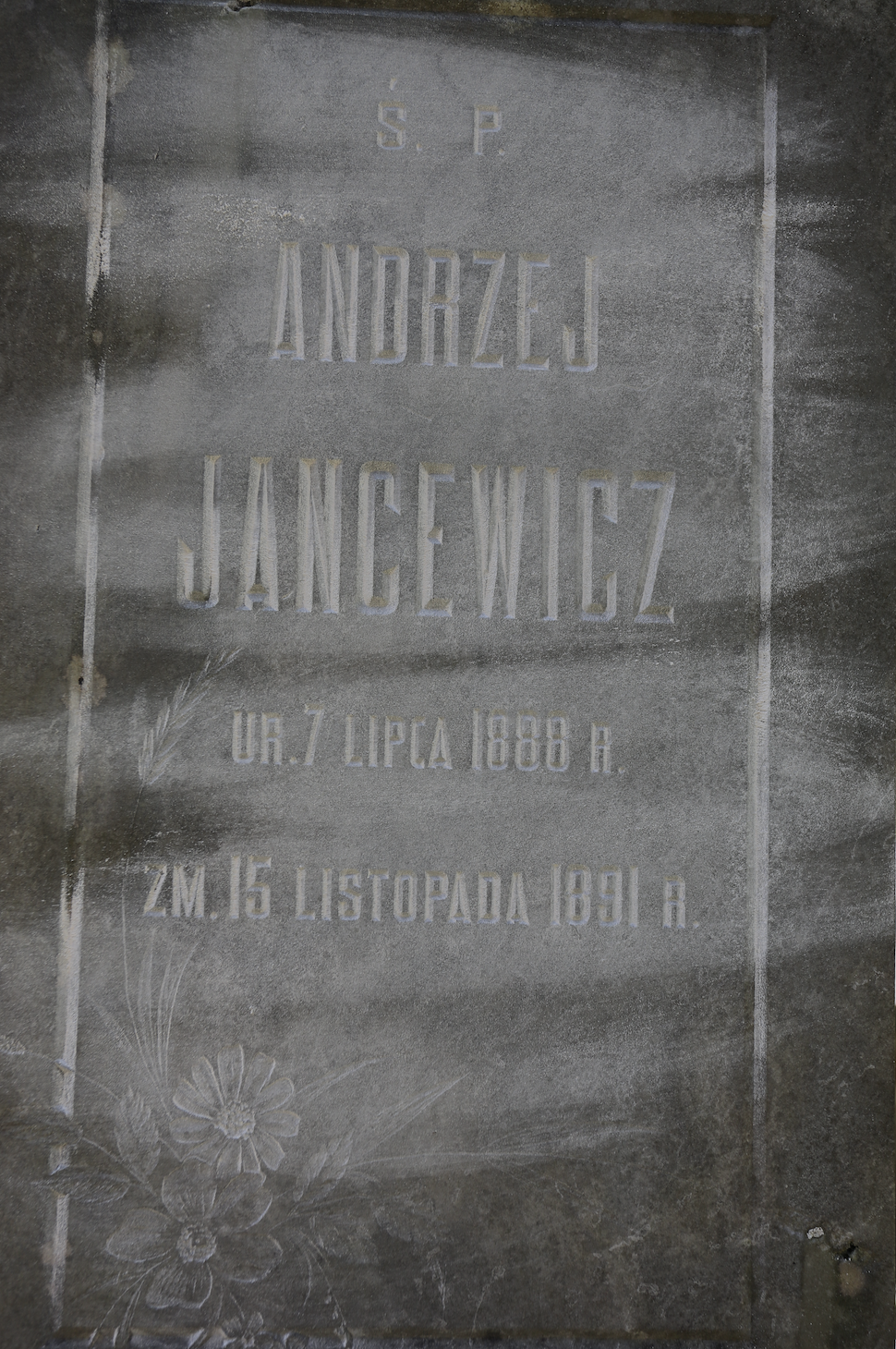 Fotografia przedstawiająca Nagrobek Andrzeja Jancewicza