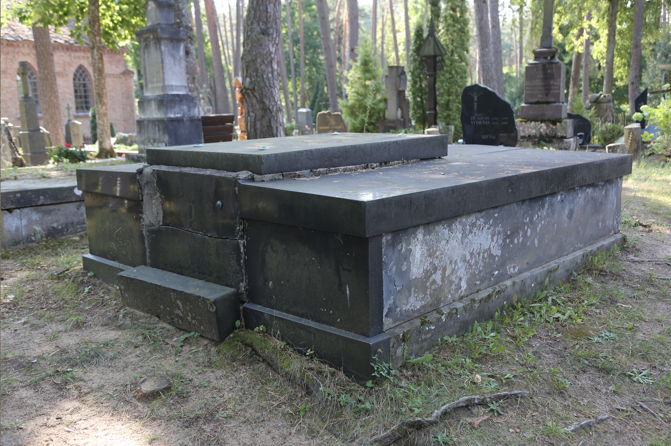 Fotografia przedstawiająca Tombstone of Jan and Eugenia Kiersnowski