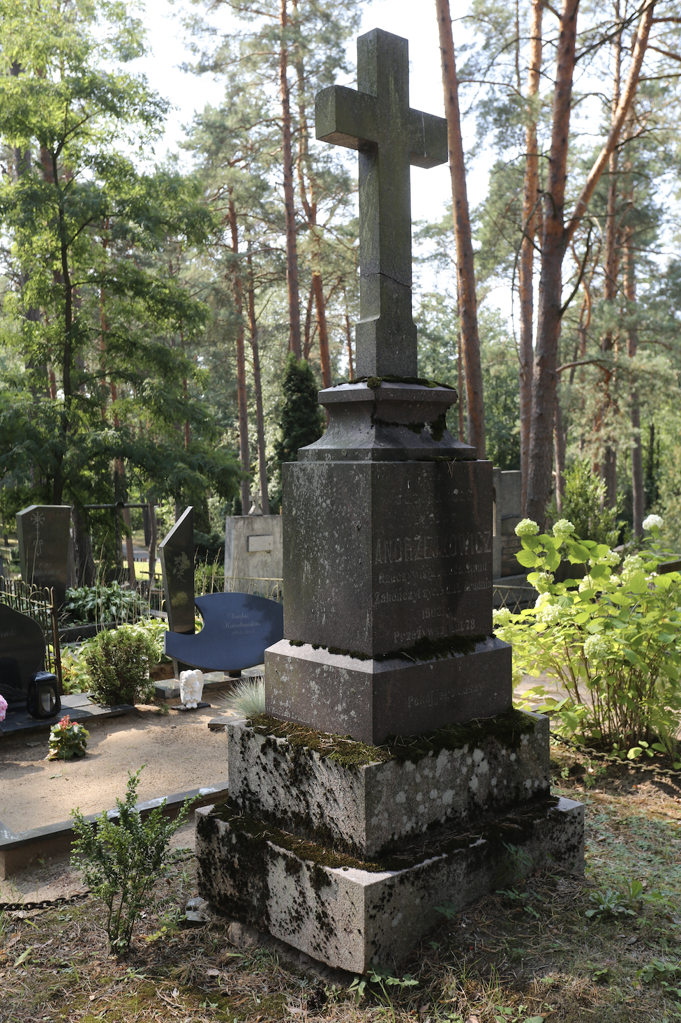 Fotografia przedstawiająca Tombstone of Aleksander and Helena Andrzejkowicz