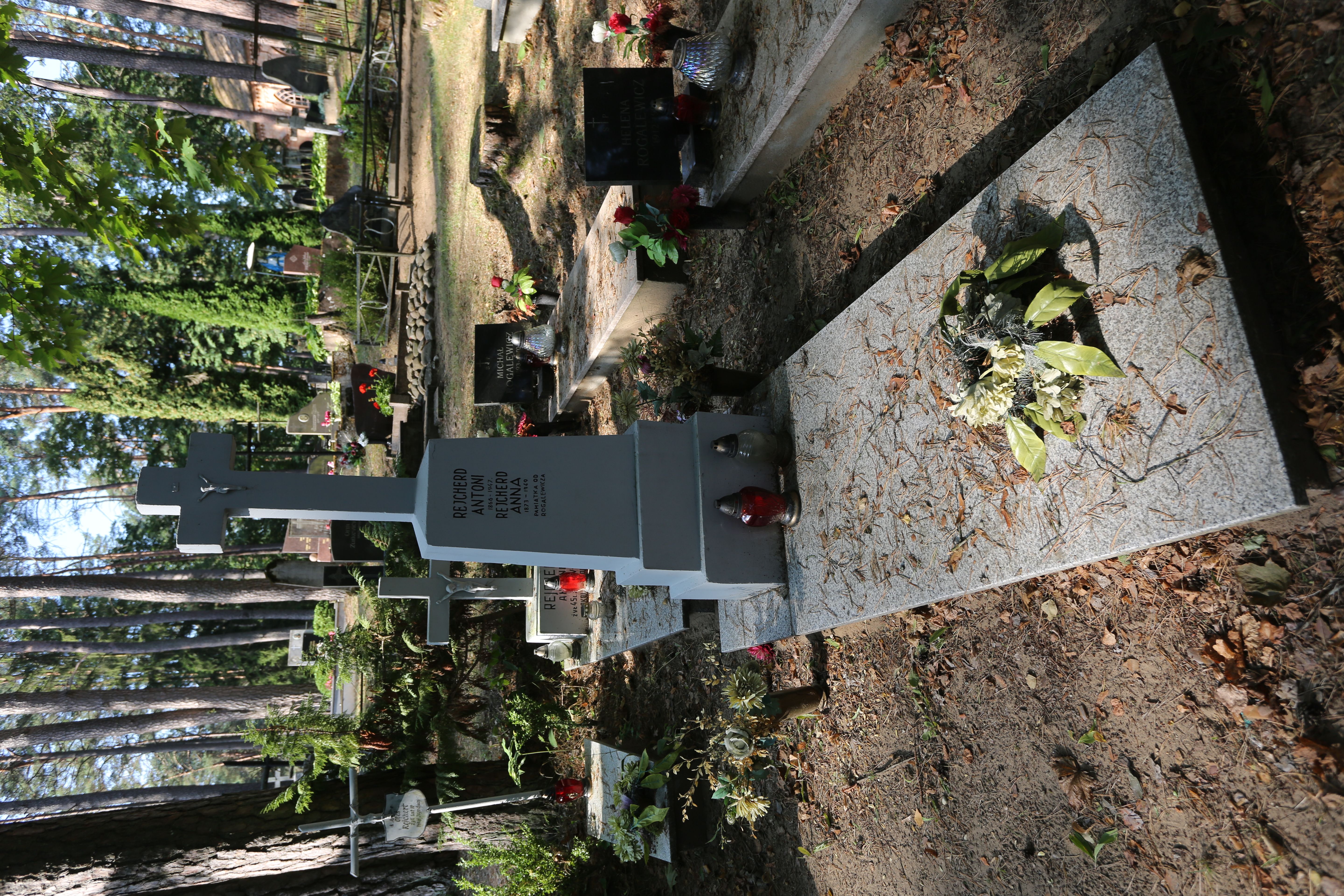 Fotografia przedstawiająca Tombstone of Antoni and Anna Rejcherd