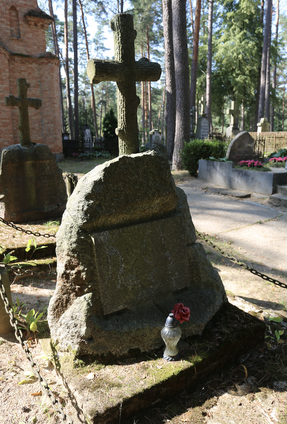 Photo showing Gravestone of Maria Knobelsdorff