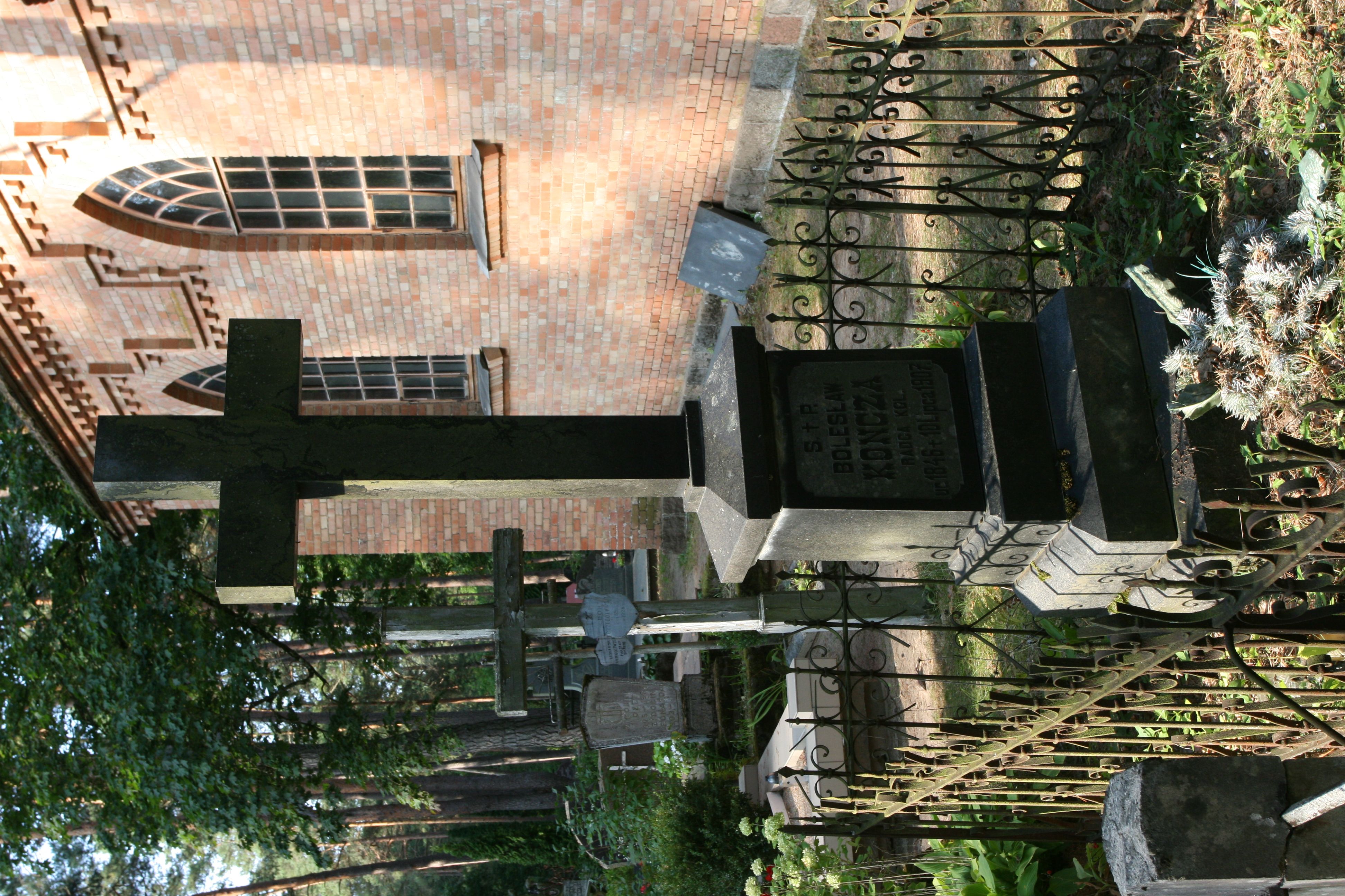 Fotografia przedstawiająca Tombstone of Bolesław Koncz