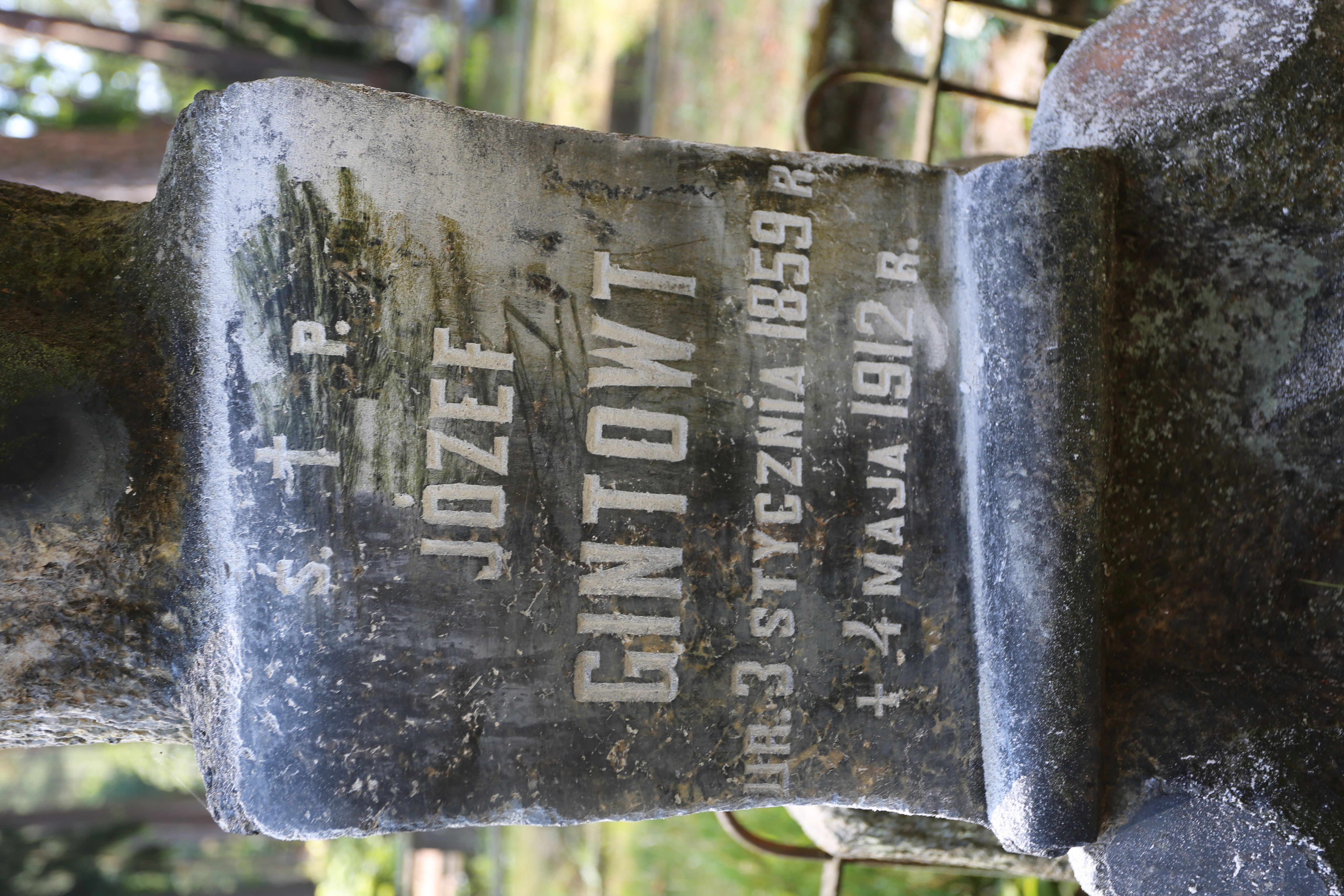 Fotografia przedstawiająca Tombstone of Josef Gintwot