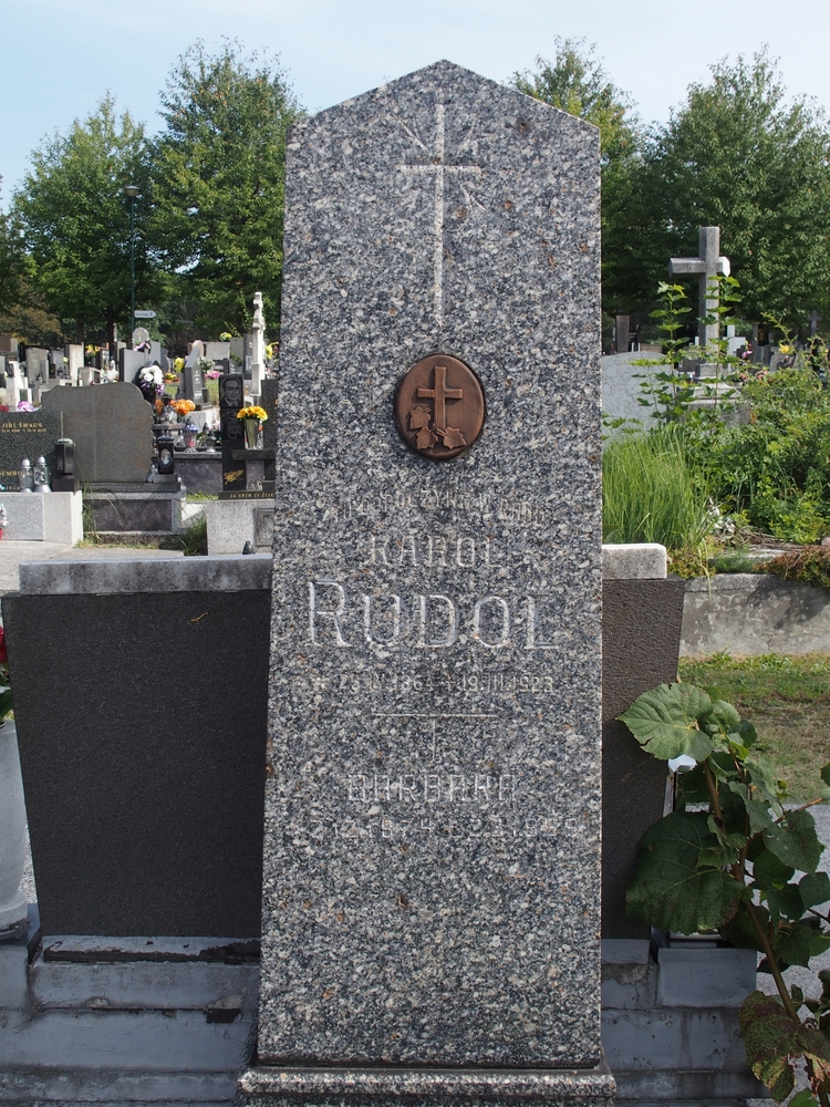 Fotografia przedstawiająca Tombstone of Barbara Rudol and Karol Rudol